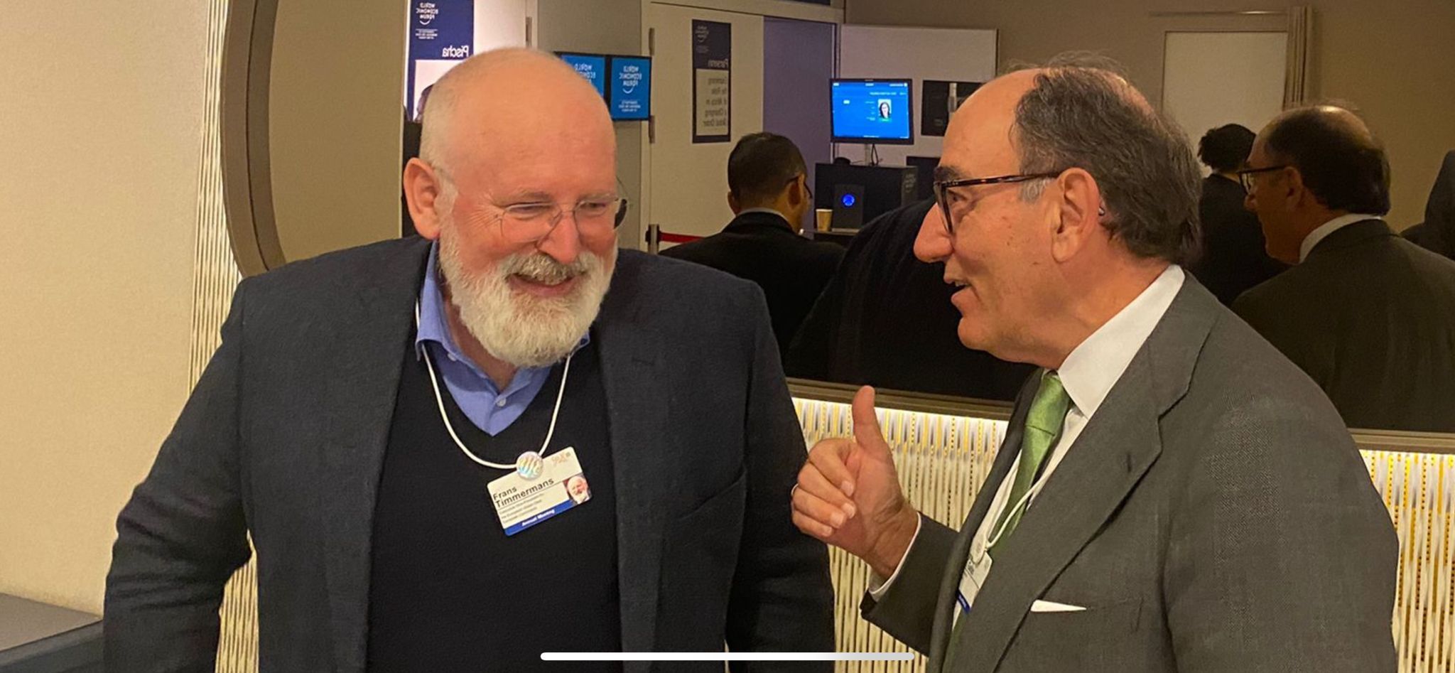 Iberdrolako presidentea Frans Timmermans Europako Batzordeko presidenteordearekin | Argazkia: Iberdrola Iberdrolako presidentea Frans Timmermans Europako Batzordeko presidenteordearekin | Argazkia: Iberdrola