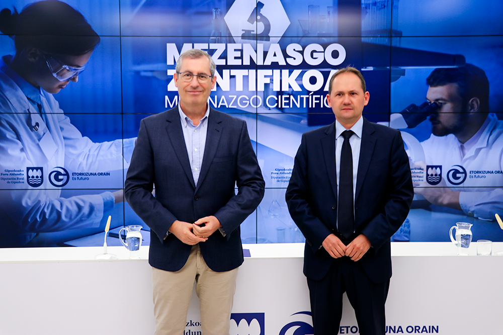 Markel Olano Ahaldun Nagusia eta Jokin Perona Ogasun diputatua. 