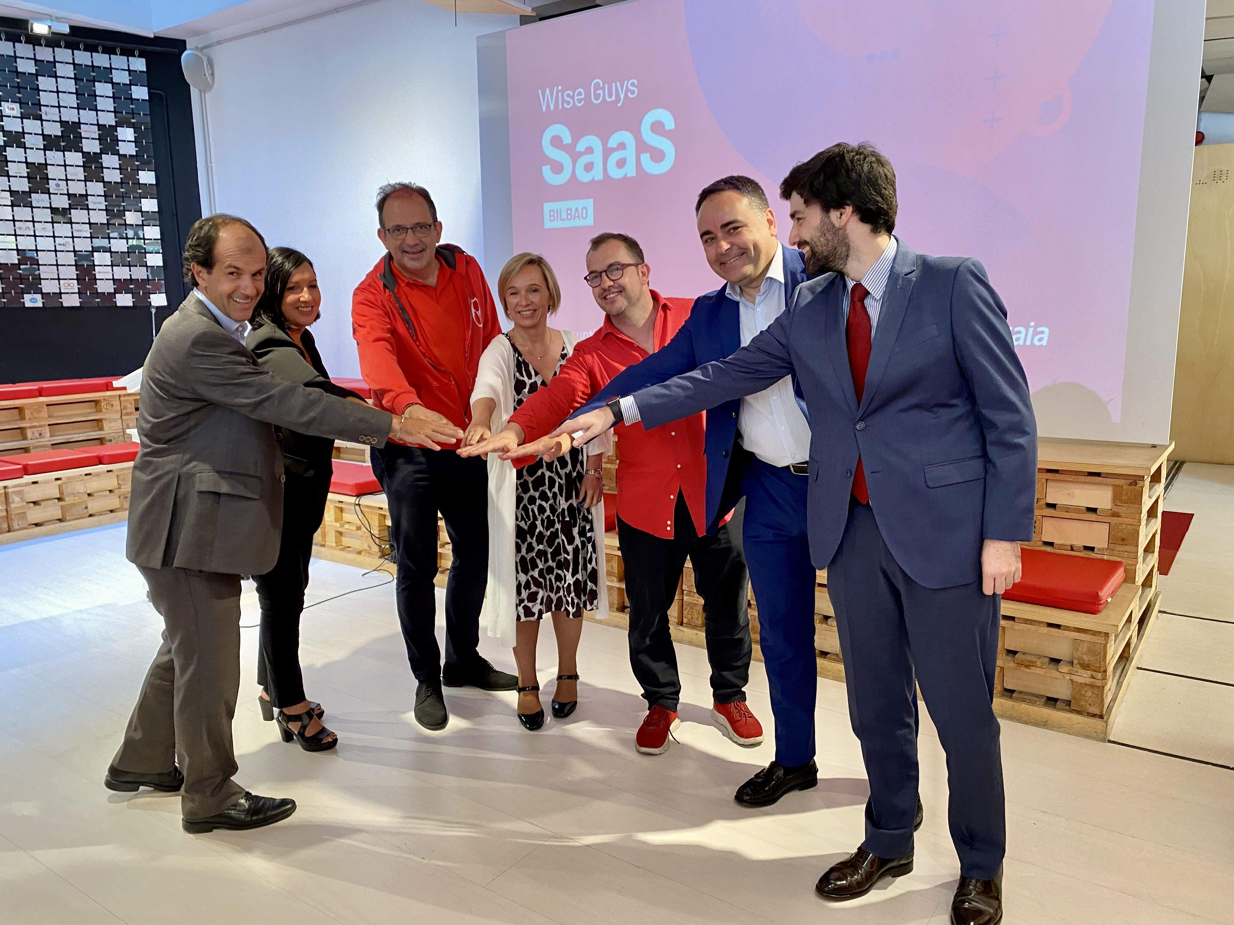 SWG eta Bizkaiko Foru Aldundiko ordezkariak Startup Wise Guys Saas Bilbao programaren aurkezpenean | Argazkia: Bizkaiko Foru Aldundia