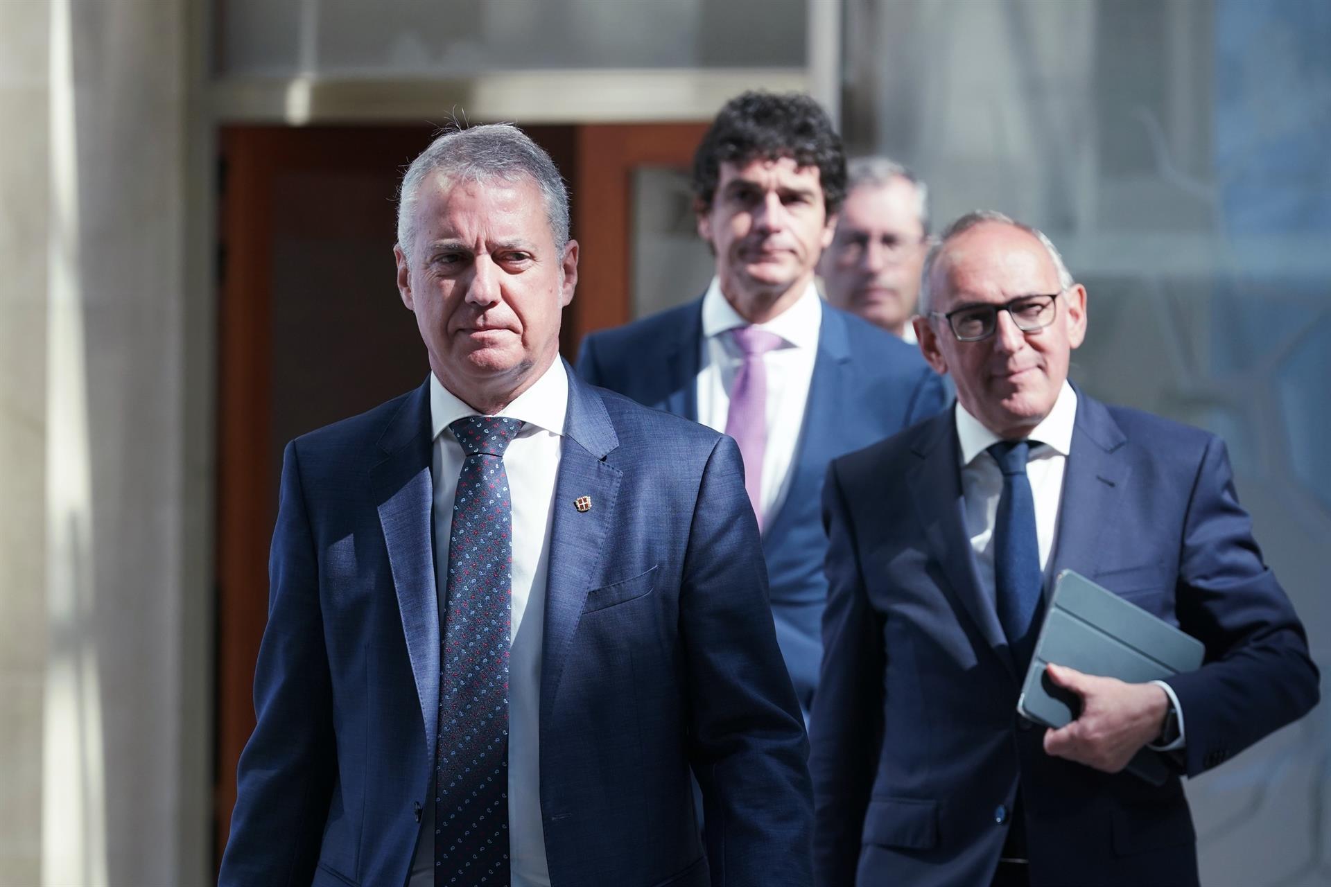 Lehendakaria eta hiru haldun nagusiak deflaktazioaren iragarpena egitera bidean | Argazkia: Europa Press Lehendakaria eta hiru haldun nagusiak deflaktazioaren iragarpena egitera bidean | Argazkia: Europa Press