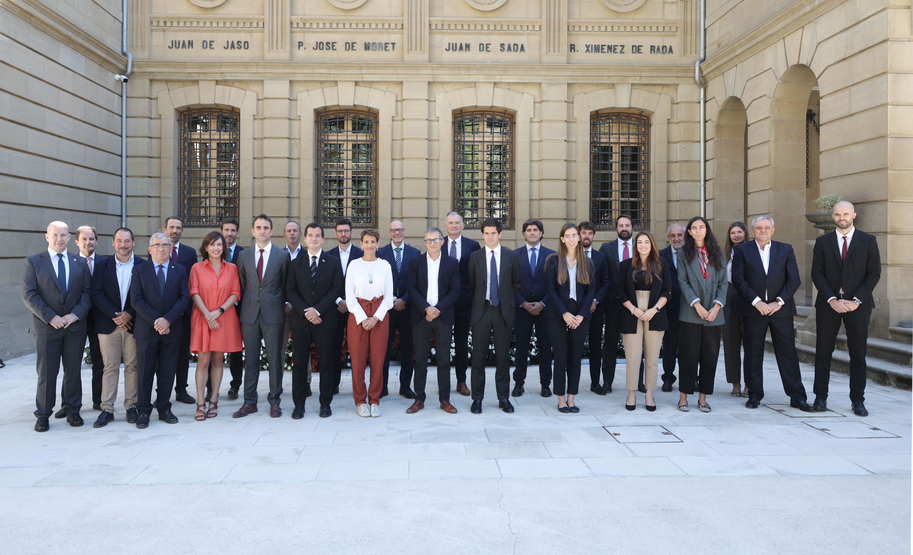 Proiektuaren nondik norakoak azaltzeko egindako bilera | Argazkia: Nafarroako Gobernua Proiektuaren nondik norakoak azaltzeko egindako bilera | Argazkia: Nafarroako Gobernua