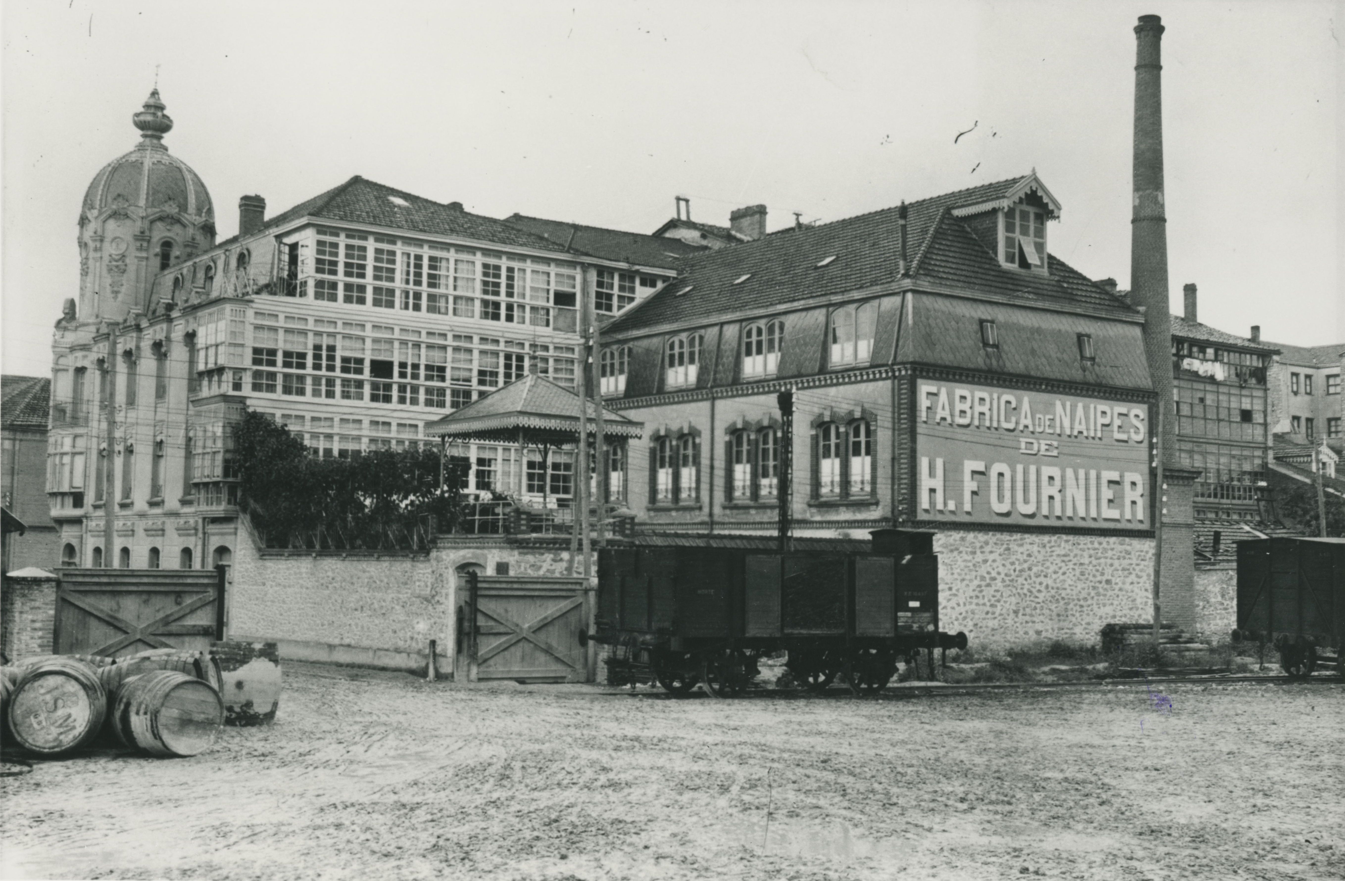 Fabrica de Naipes Fournierren lantegia 1887 eta 1948 urte bitartean, Manuel Iradier eta Foru kaleen artean | Argazkia: Arabako Fournier Karta Museoa Fabrica de Naipes Fournierren lantegia 1887 eta 1948 urte bitartean, Manuel Iradier eta Foru kaleen artean | Argazkia: Arabako Fournier Karta Museoa