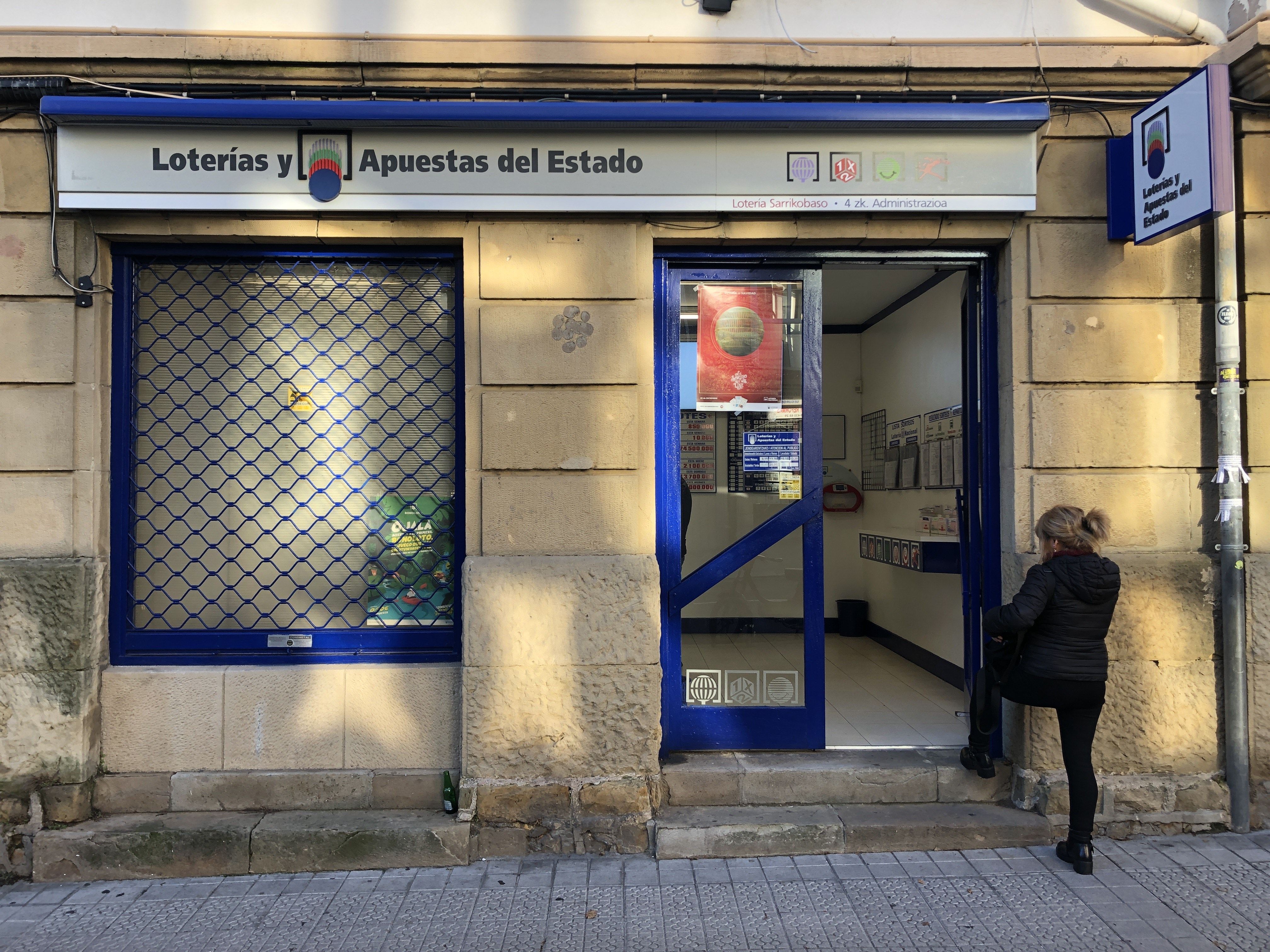 Loteria administrazio bat, zozketaren atarian | Argazkia: EnpresaBIDEA Loteria administrazio bat, zozketaren atarian | Argazkia: EnpresaBIDEA