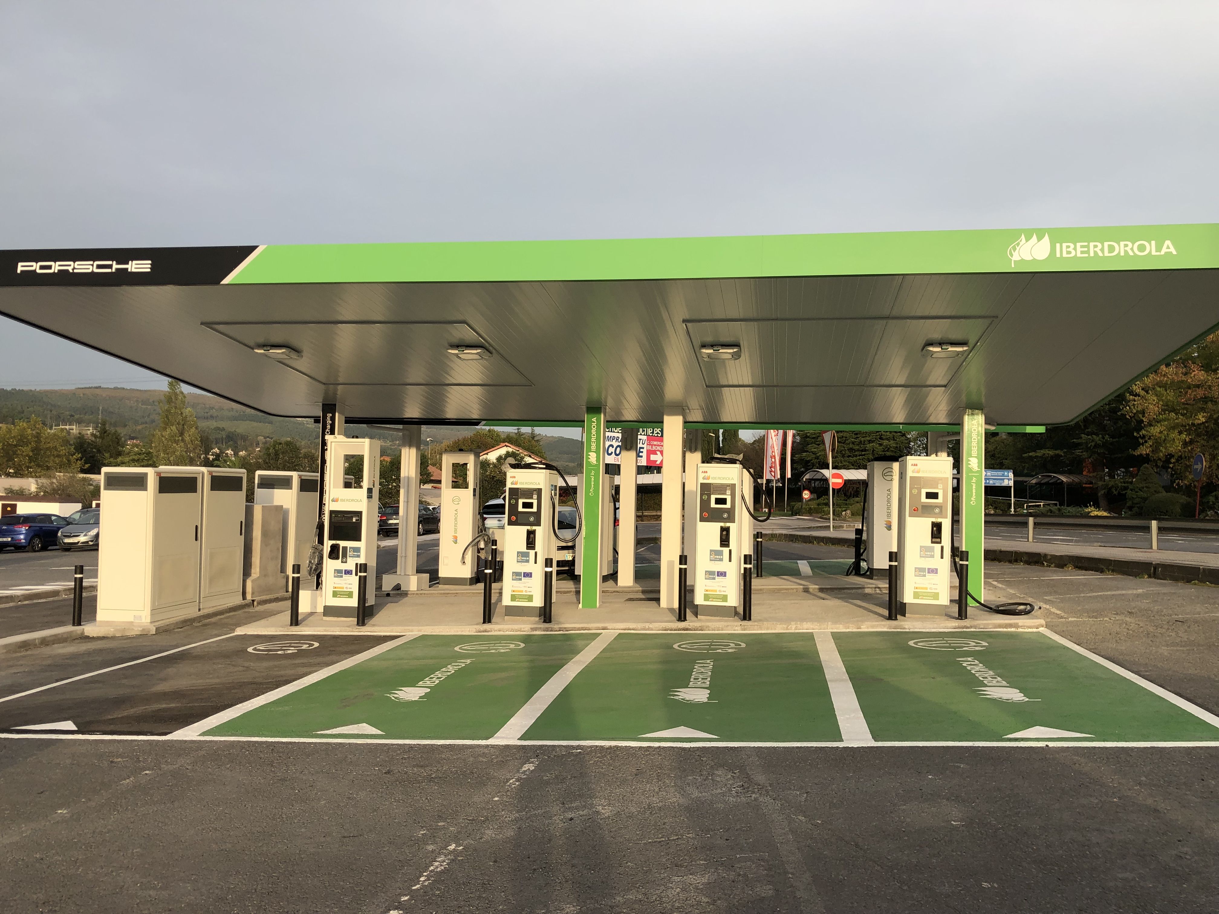 Karga elektrikoko gunea Bilbondon | Argazkia: Iberdrola Karga elektrikoko gunea Bilbondon | Argazkia: Iberdrola