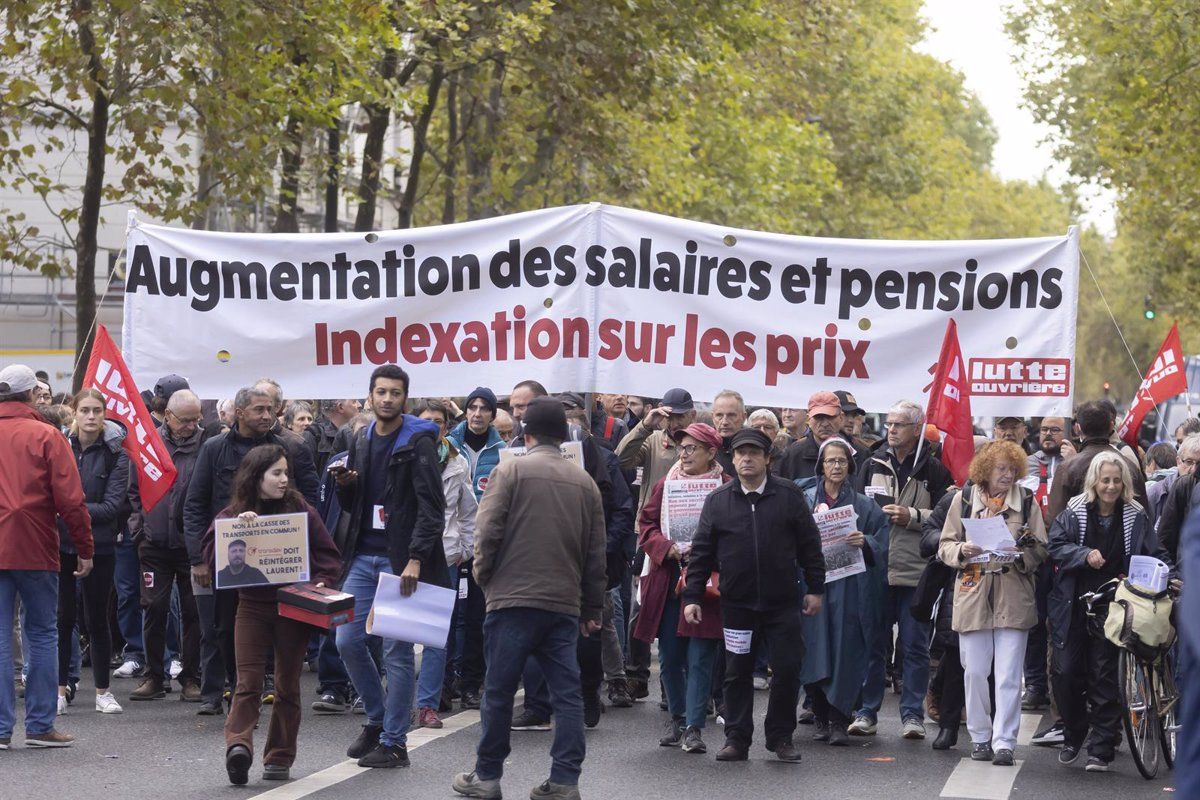 Frantzian erretreta erreformaren aurkako hamabi protesta egun izan dira dagoeneko | Argazkia: Europa Press Frantzian erretreta erreformaren aurkako hamabi protesta egun izan dira dagoeneko | Argazkia: Europa Press