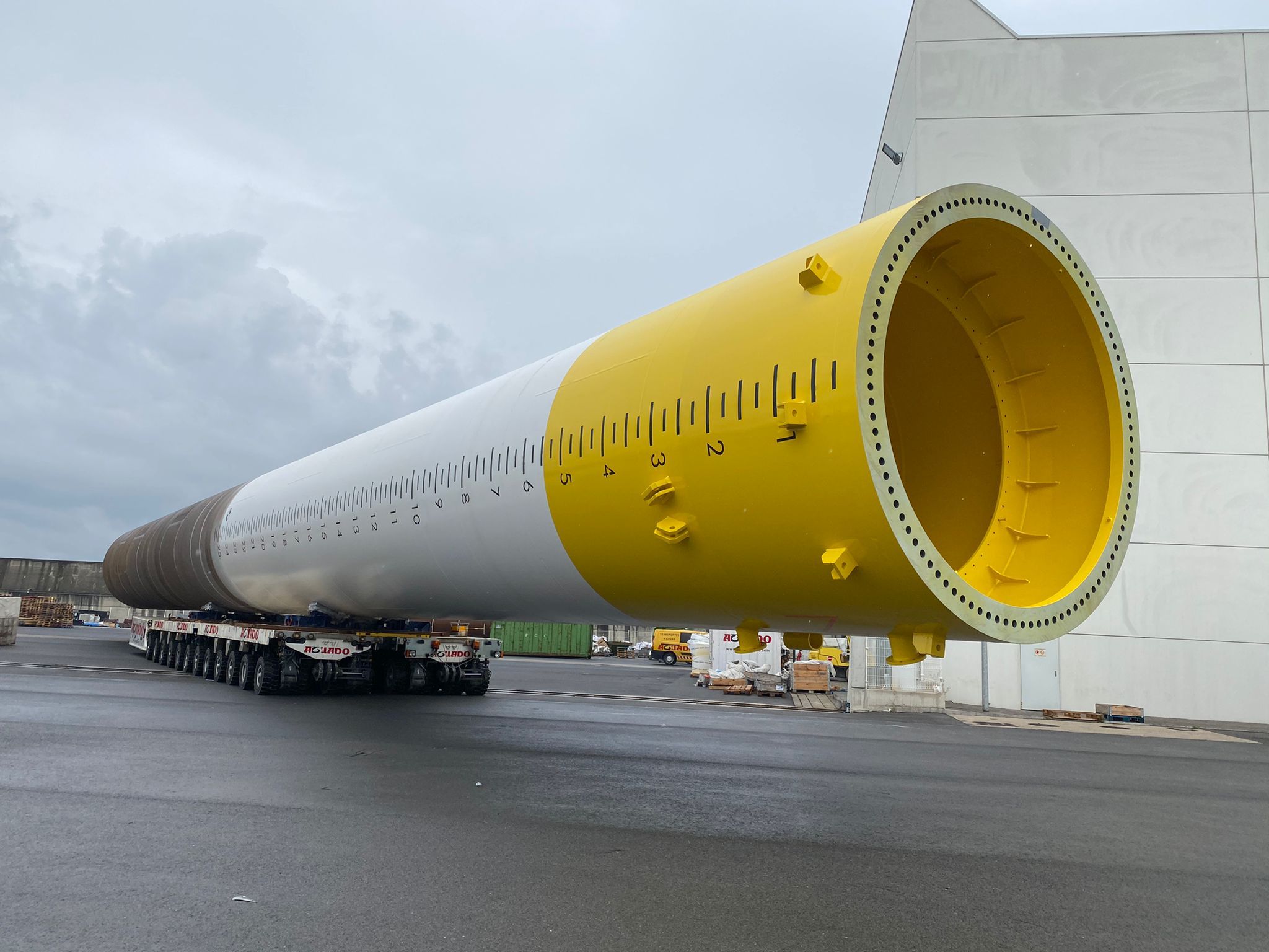 Haizea Wind Groupek eginiko monopilotea | Argazkia: Haizea Wind Group Haizea Wind Groupek eginiko monopilotea | Argazkia: Haizea Wind Group