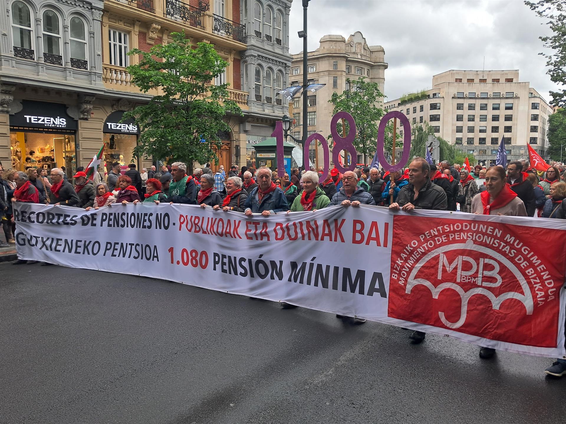 Euskal Pentsiodunen Mugimenduaren manifestazioa | Argazkia: Europa Press Euskal Pentsiodunen Mugimenduaren manifestazioa | Argazkia: Europa Press