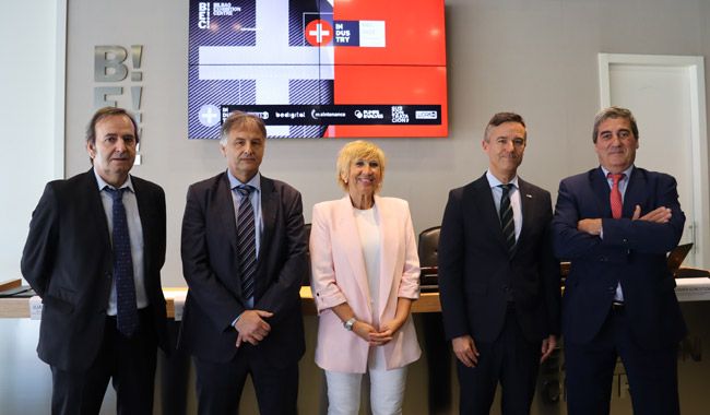 Juan Carlos Ibarrola, Iñigo Usandizaga, Mª Carmen Gorostiza, Xabier Ortueta eta Xabier Basañez 2023ko +Industryren aurkezpenean | Argazkia: BEC Juan Carlos Ibarrola, Iñigo Usandizaga, Mª Carmen Gorostiza, Xabier Ortueta eta Xabier Basañez 2023ko +Industryren aurkezpenean | Argazkia: BEC