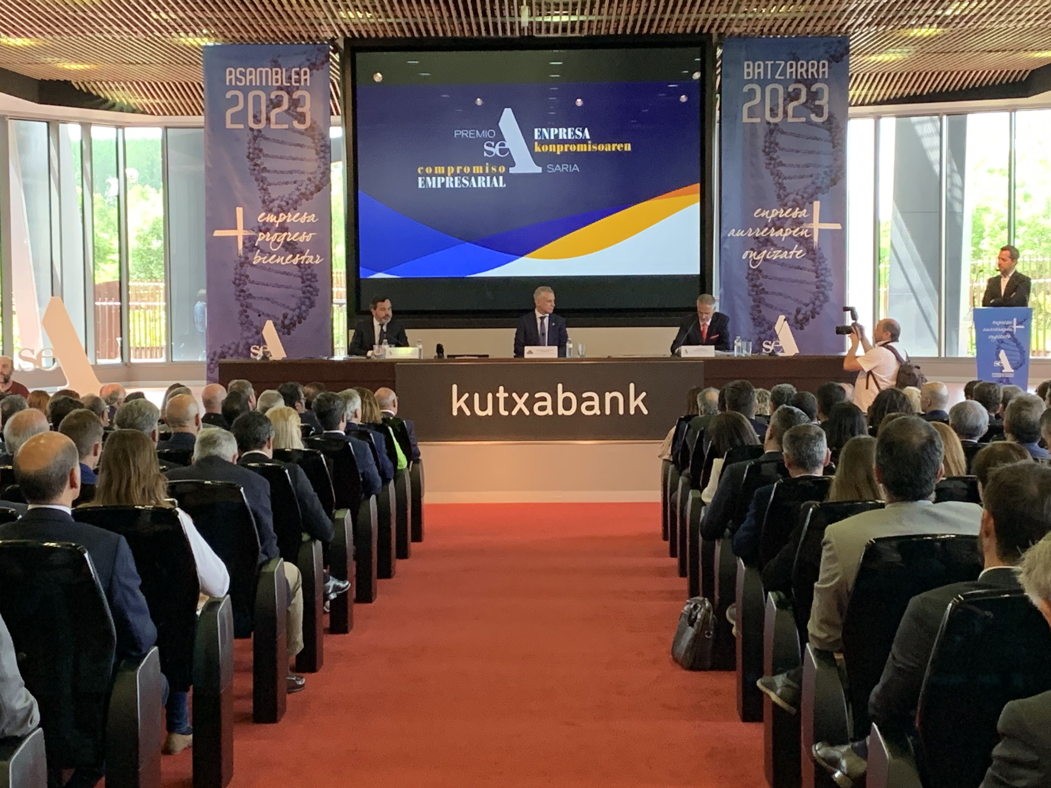 SEA-Arabako Enpresaken batzarra | Argazkia: EnpresaBIDEA SEA-Arabako Enpresaken batzarra | Argazkia: EnpresaBIDEA