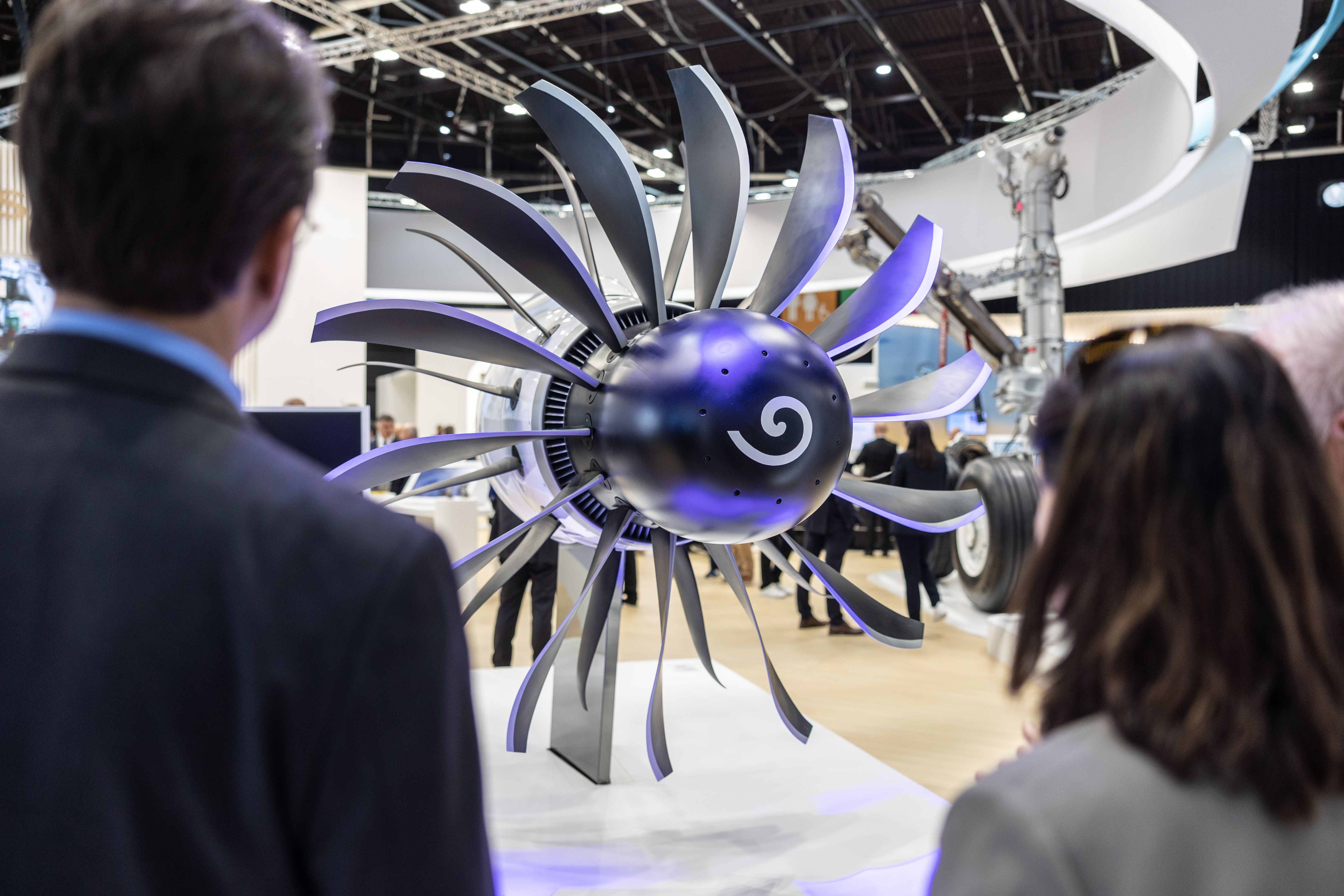 2.453 enpresek hartu dute parte aurtengo Paris Air Show azokan | Argazkia: Salon International de l'Aéronautique et de l'Espace 2.453 enpresek hartu dute parte aurtengo Paris Air Show azokan | Argazkia: Salon International de l'Aéronautique et de l'Espace