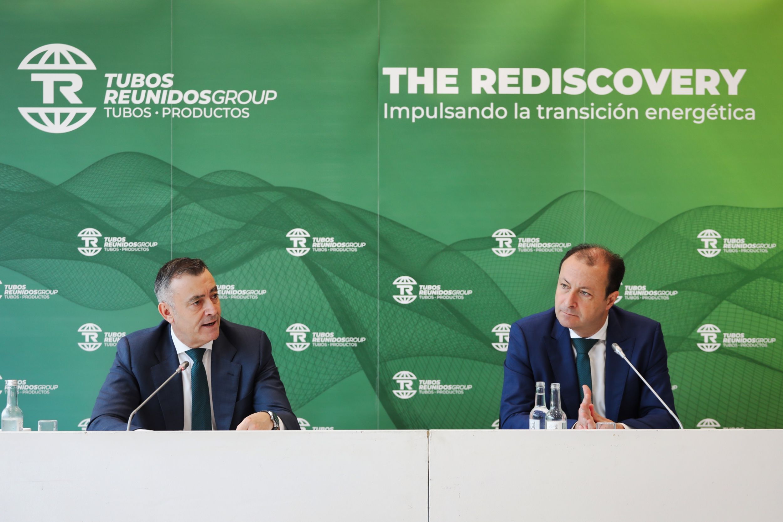 Francisco Irazusta eta Carlos Lopez de las Heras zuzendari nagusia | Argazkia: VK comunicacion Francisco Irazusta eta Carlos Lopez de las Heras zuzendari nagusia | Argazkia: VK comunicacion
