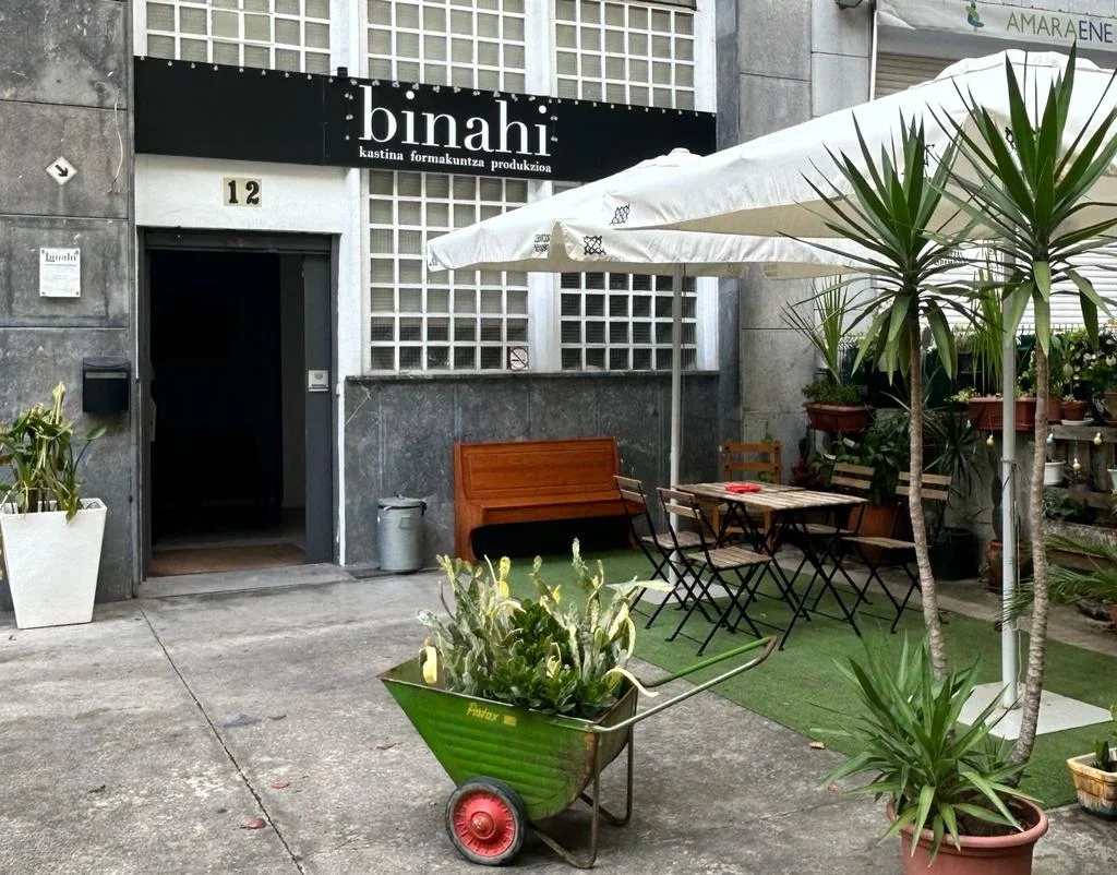 Argazkia: Binahi Argazkia: Binahi