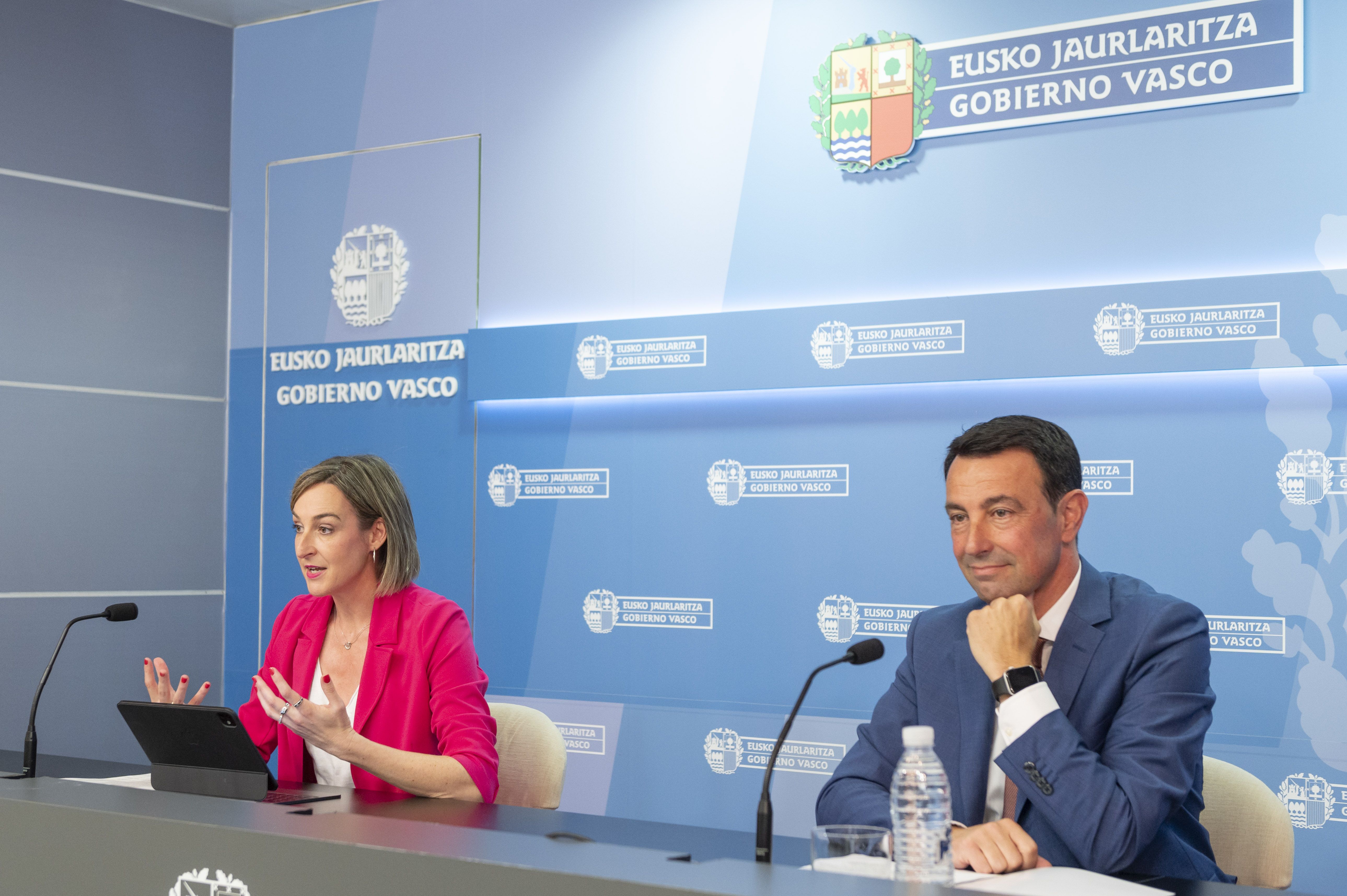 Maria Ubarretxena eta Mikel Torres Gobernu Kontseiluaren osteko agerraldian | Argazkia: Irekia