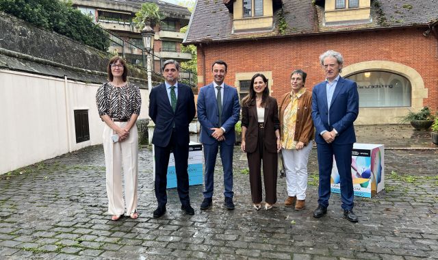 Itziar Alkorta, Javier Muñecas, Mikel torres, Bakartxo Tejeria, Izaskun Astondoa, Jon Barrutia Itziar Alkorta, Javier Muñecas, Mikel torres, Bakartxo Tejeria, Izaskun Astondoa, Jon Barrutia