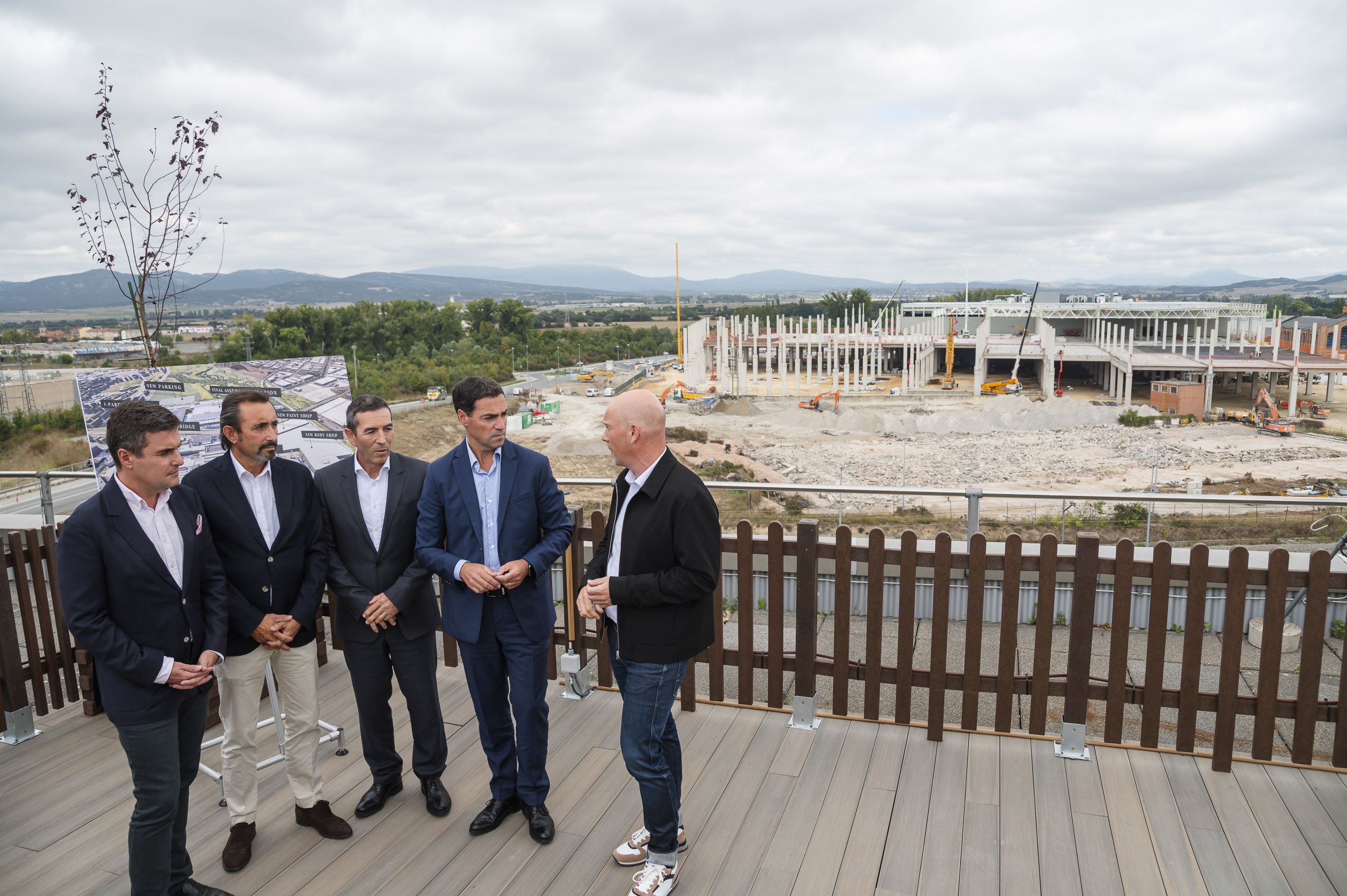 800.000 metro karraturaino handitzeko lanak egiten ari dira lantegian | Argazkia: Irekia