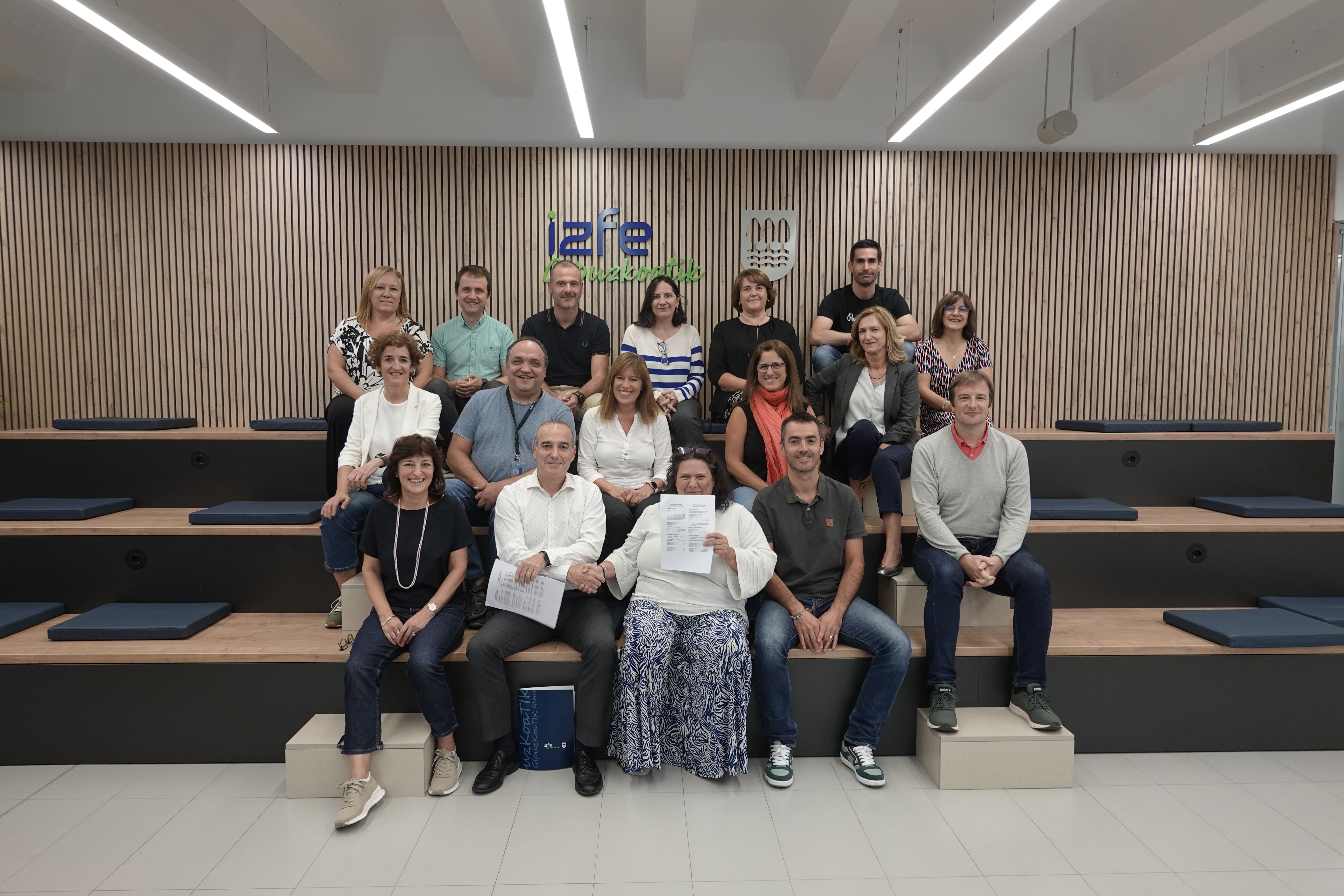Deskonexio digitalerako eskubidearen erregulazio berri bat adostu dute, besteak beste | Argazkia: Izfe Deskonexio digitalerako eskubidearen erregulazio berri bat adostu dute, besteak beste | Argazkia: Izfe
