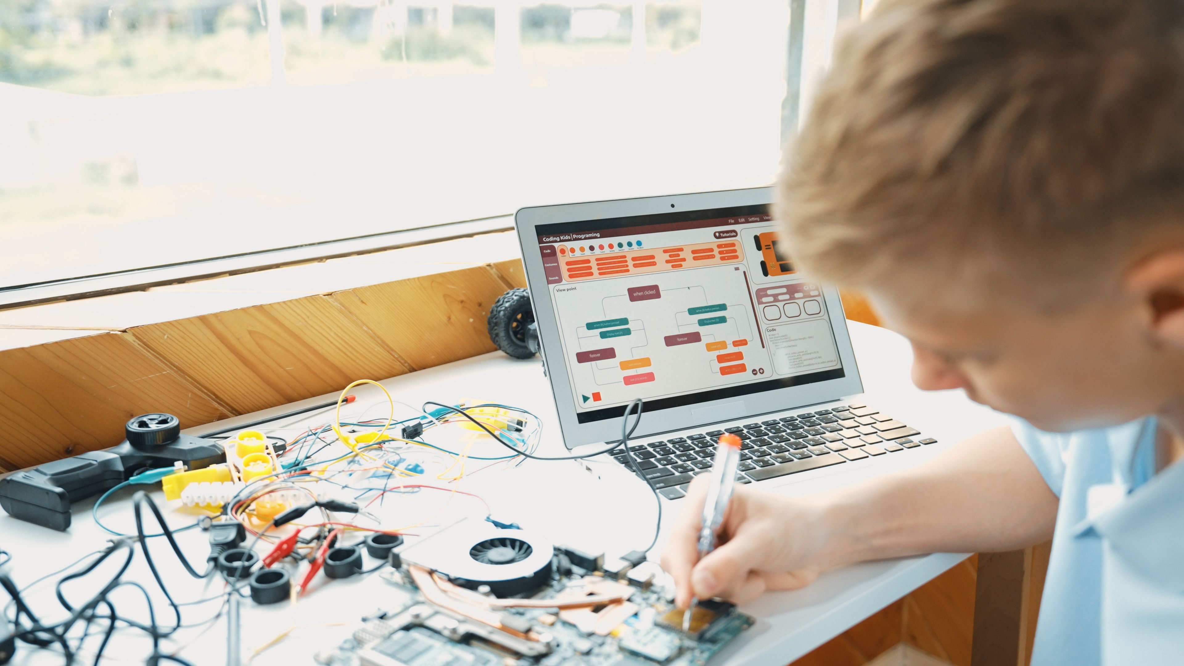 Egitasmoa 18 eta 35 urte bitarteko gazteei zuzenduta dago | Argazkia: iStock Egitasmoa 18 eta 35 urte bitarteko gazteei zuzenduta dago | Argazkia: iStock
