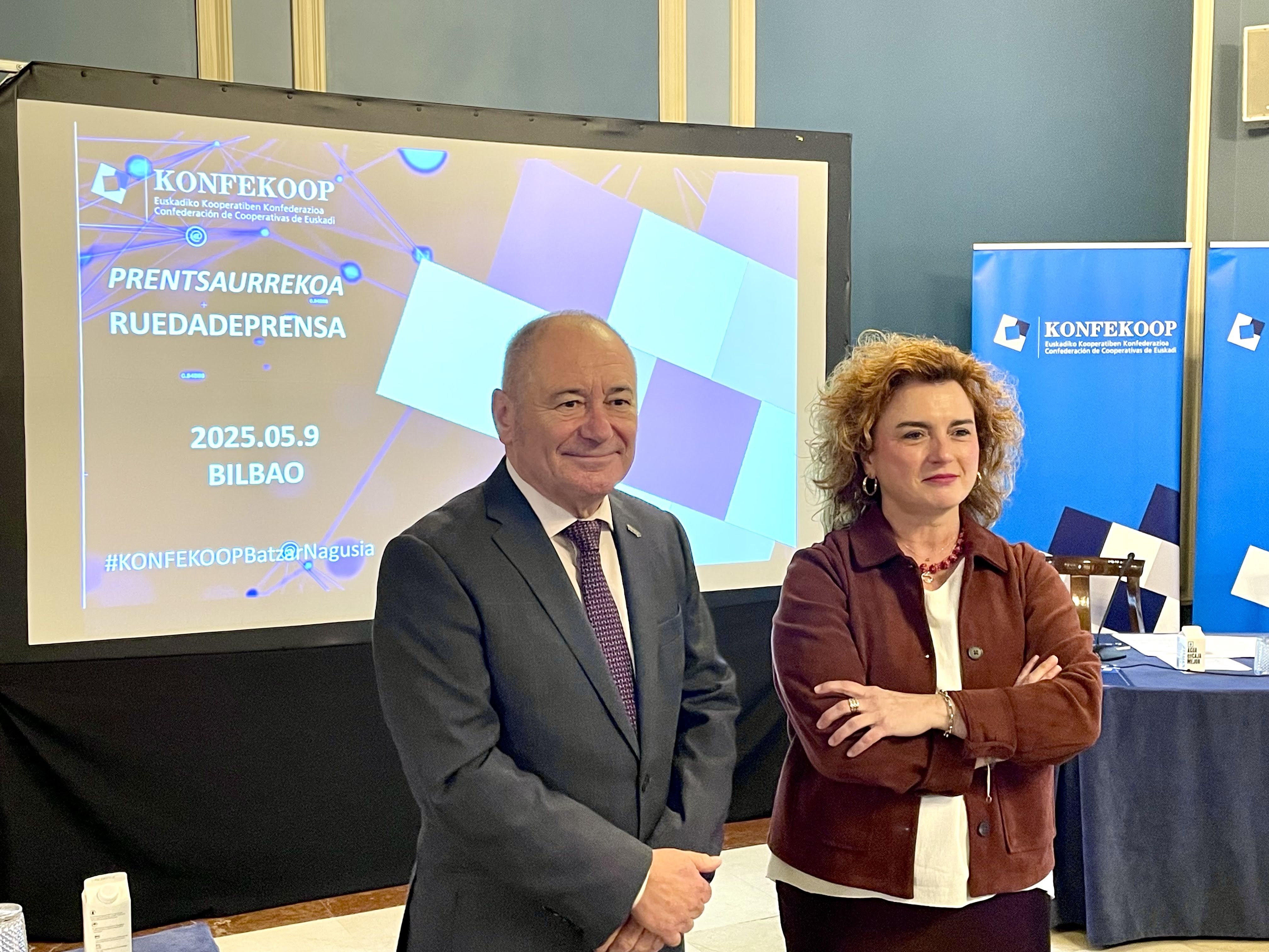 Rosa Lavin presidentea eta Iñaki Nubla Konfederazioko zuzendaria | Argazkia: Konfekoop Rosa Lavin presidentea eta Iñaki Nubla Konfederazioko zuzendaria | Argazkia: Konfekoop