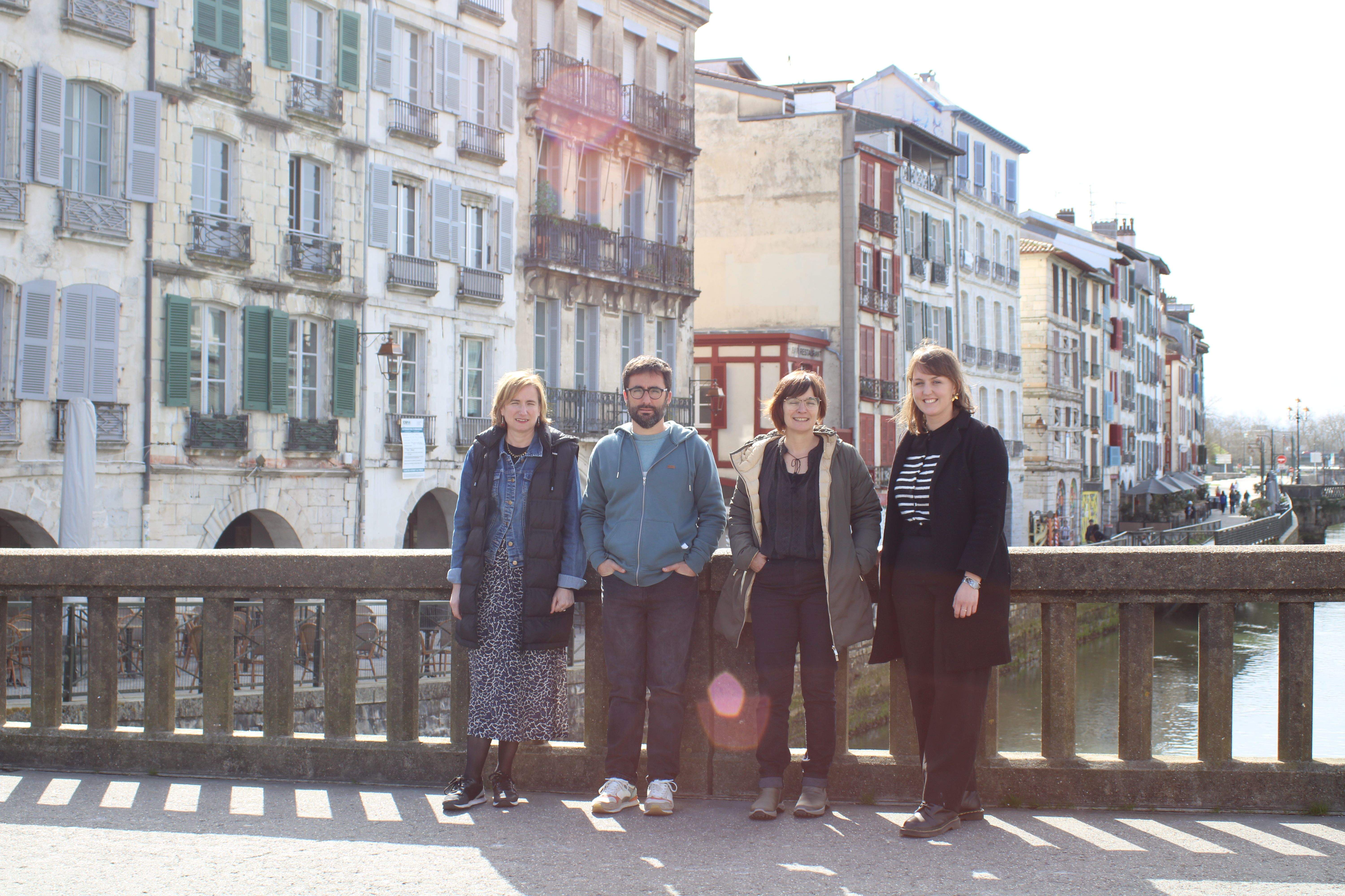 Plazara eta Emuneko kideak Baionan | Argazkia: Emun