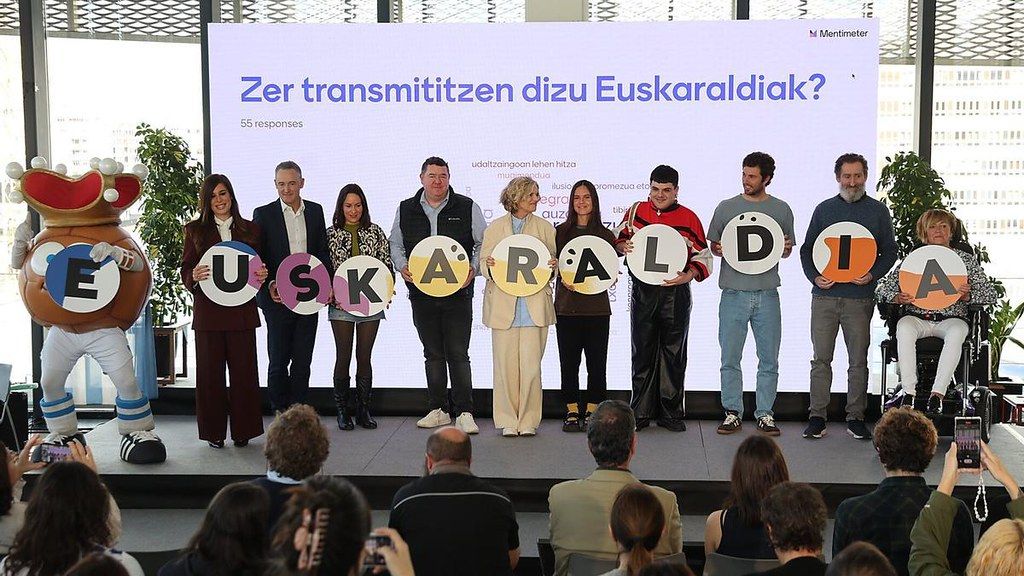 Euskaraldiaren Donostiako hamaikakoa | Argazkia: Euskaraldia Euskaraldiaren Donostiako hamaikakoa | Argazkia: Euskaraldia