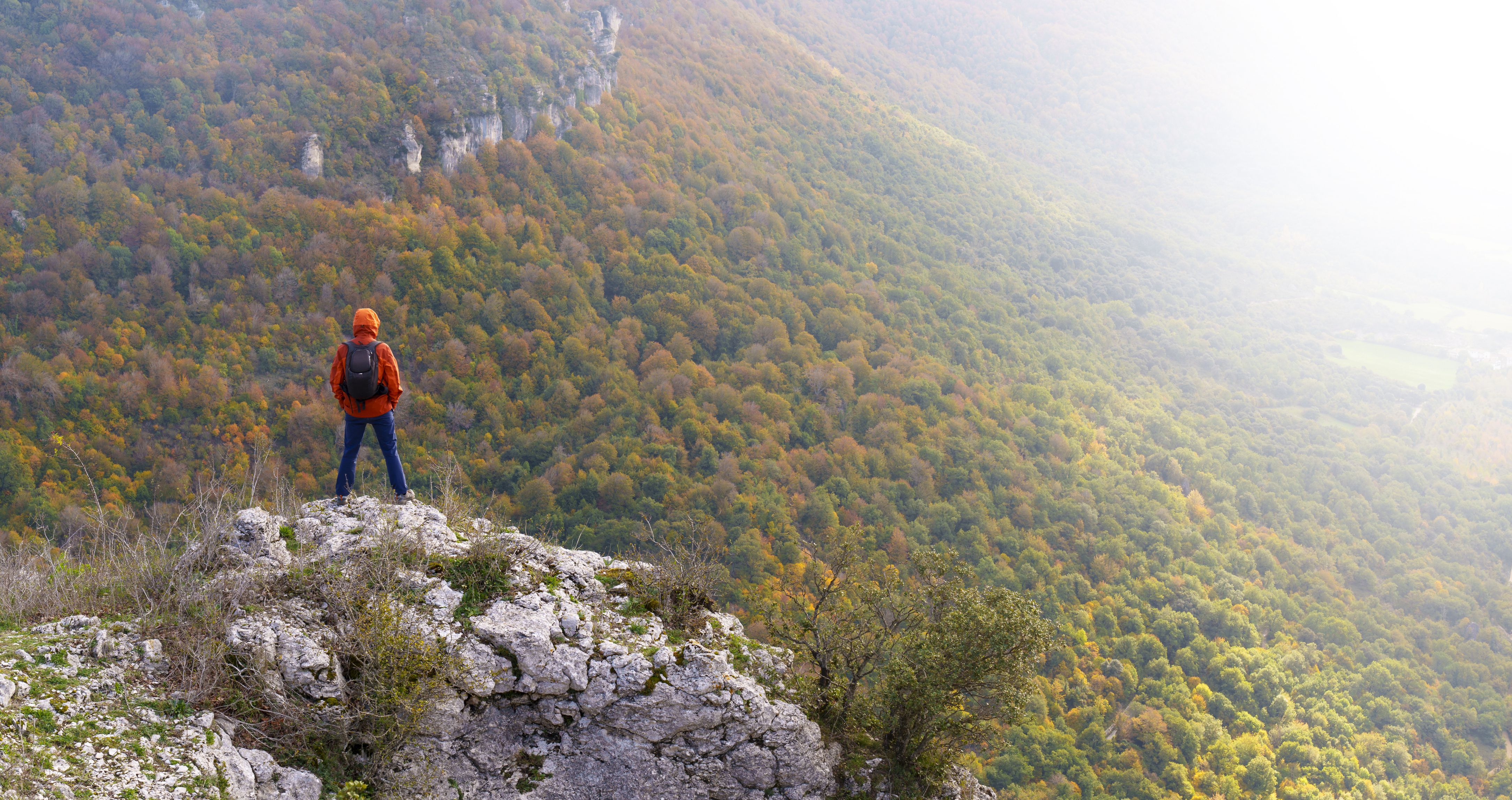 Mendizale bat Urbasako mendilerroan | Argazkia: iStock