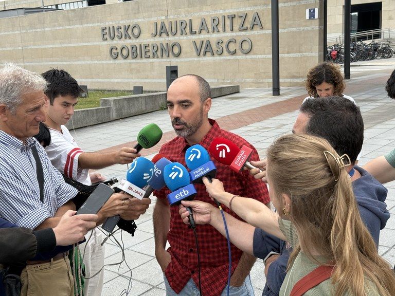 ELAko Pello Igeregi hedabideekin hizketan, gaur, Gasteizen | Argazkia: ELA