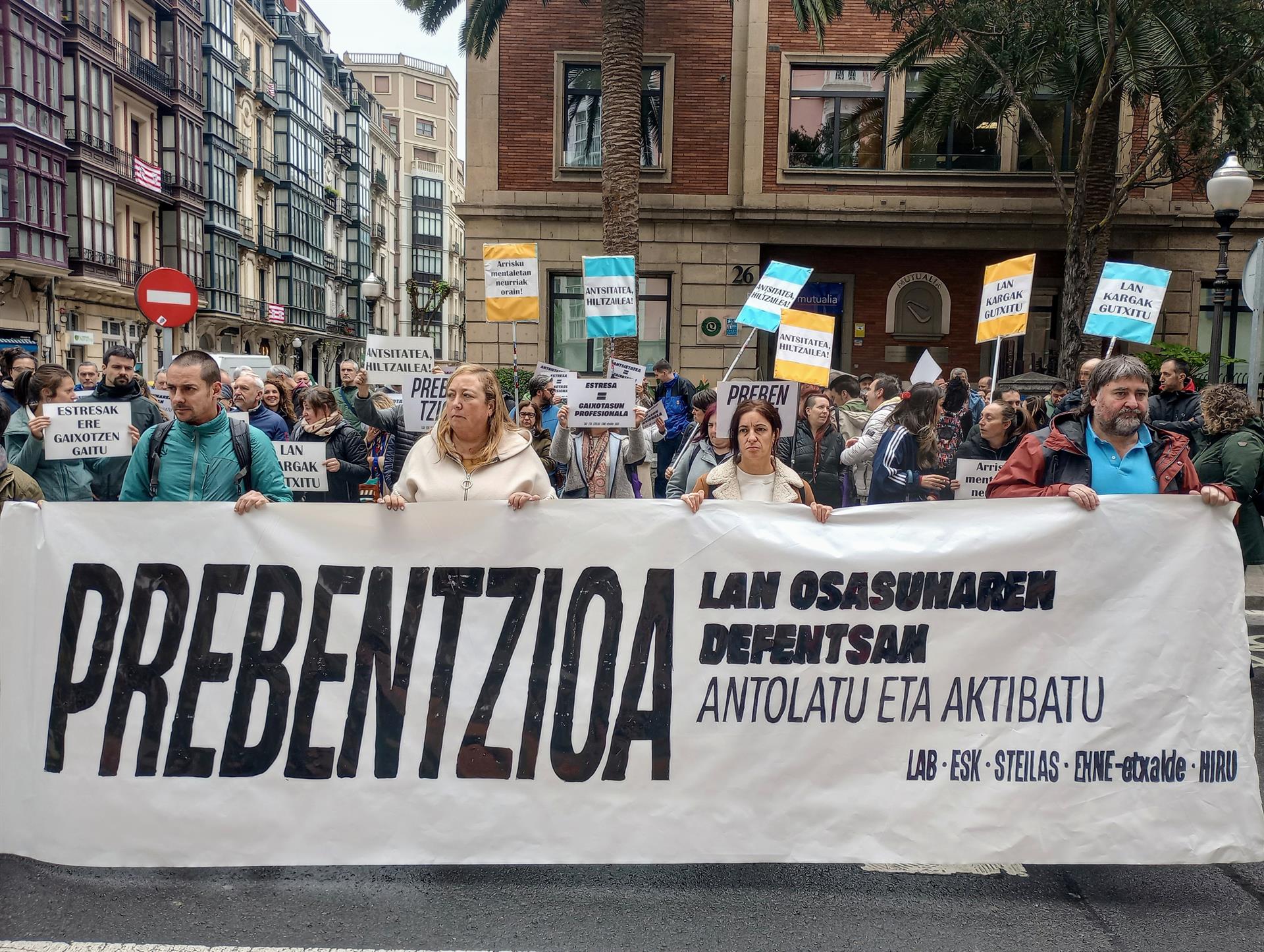 Lan istripuen aurkako manifestazioa | Argazkia: Europa Press