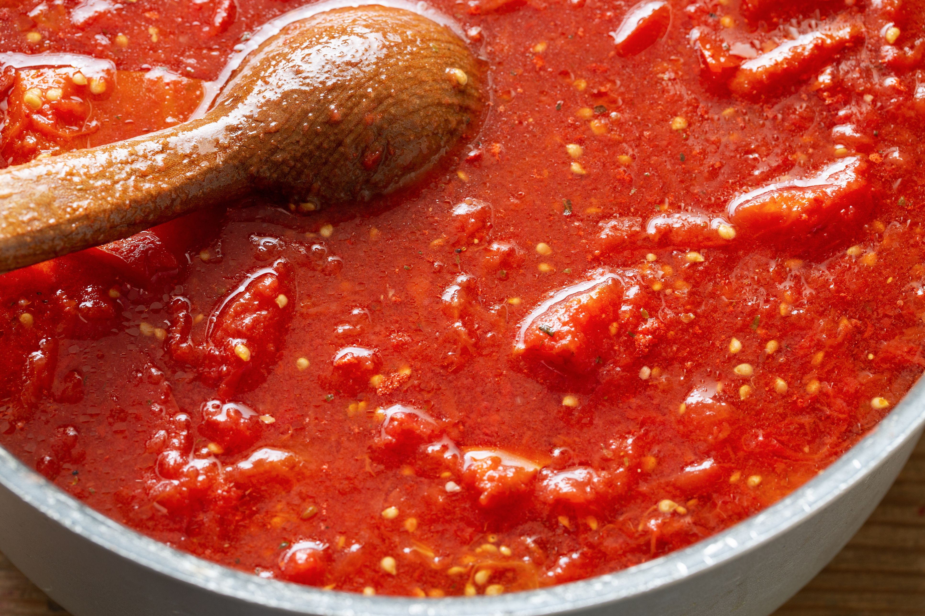 Denera tomate saltsaren hiru errezeta garatu dituzte, zaporea alde batera utzi gabe | Argazkia: iStock 