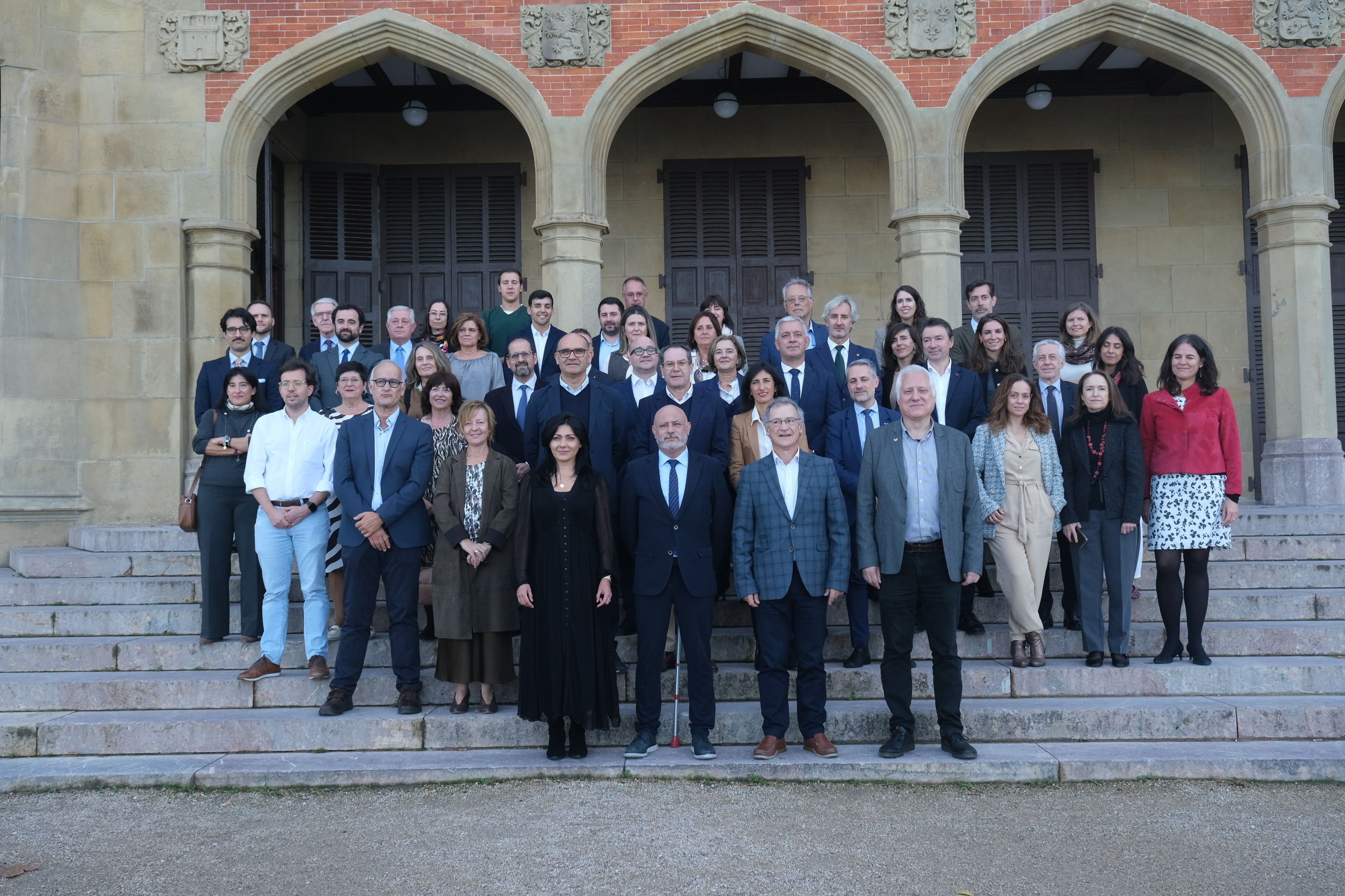 Bilera aurretik ateratako argazkia, Donostiako Miramar Jauregian | Argazkia: EHU