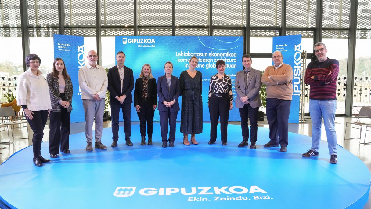 20251120 IPUSKOA JORNADA 200