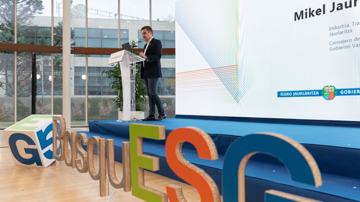 Mikel Jauregiren aurkezpena | Argazkia: Irekia