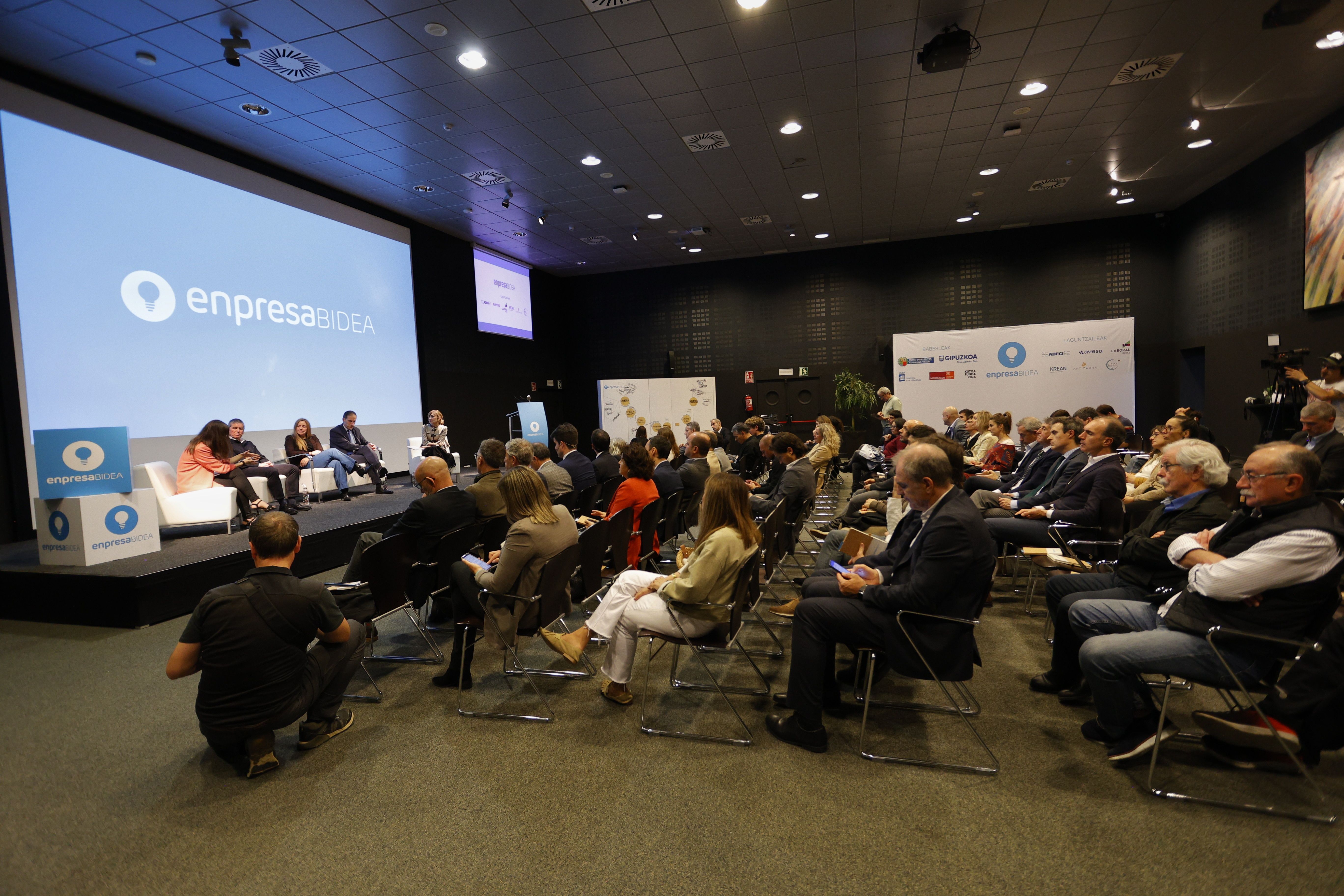 Ordu eta erdiko iraupena izango du ekitaldiak | Argazkia: Maialen Andres / Foku