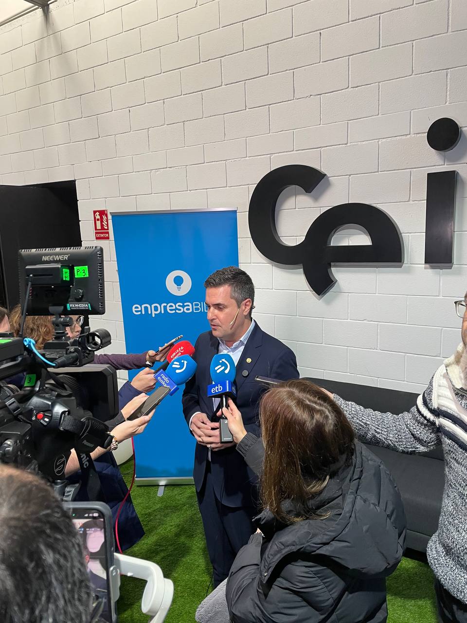 Mikel Jauregi, gaur goizean, Noainen, EnpresaBIDEAk antolatutako topaketan | Argazkia: EnpresaBIDEA