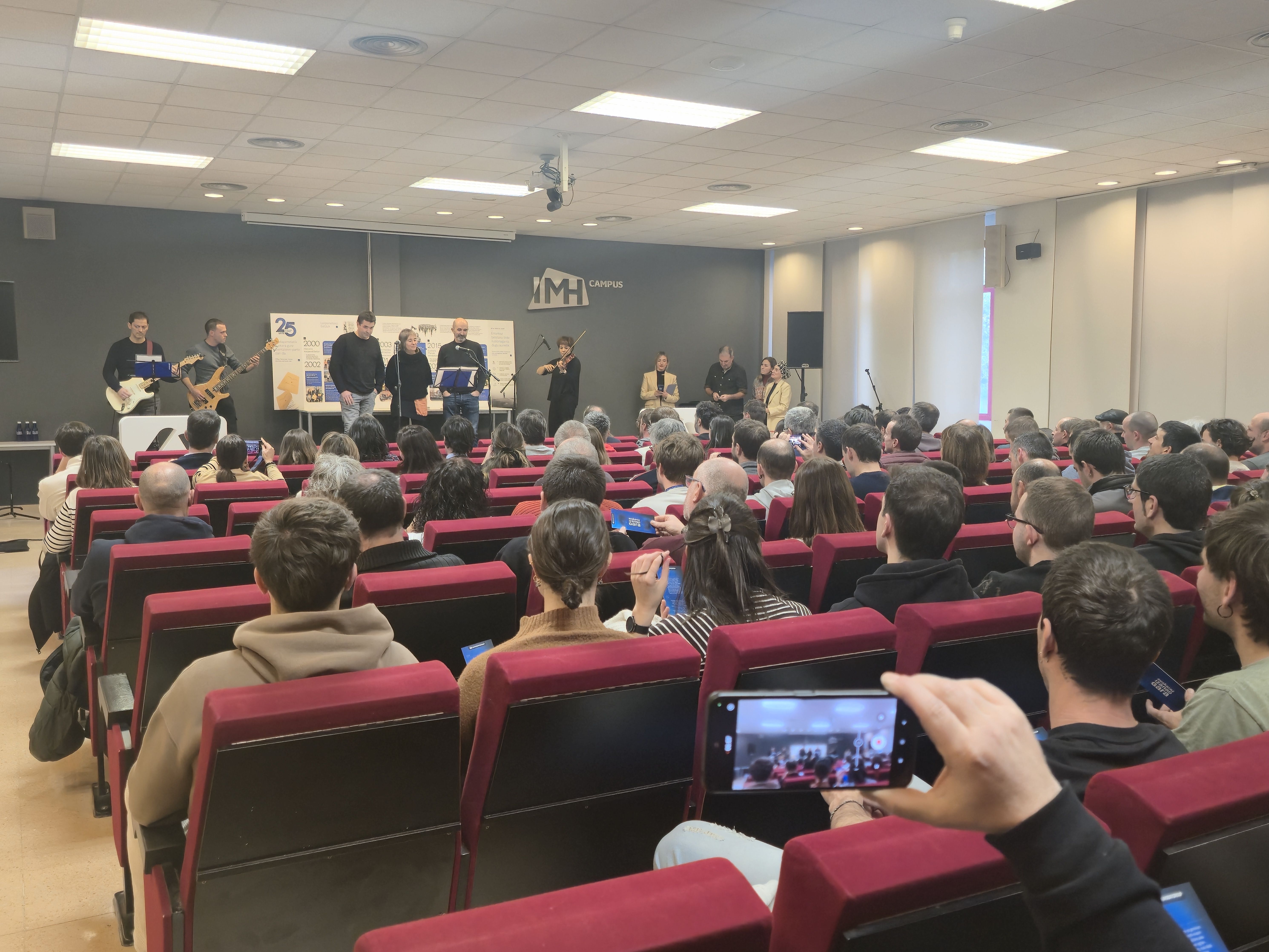 Argazkia: Argazkia: Danobatgroup Argazkia: Argazkia: Danobatgroup