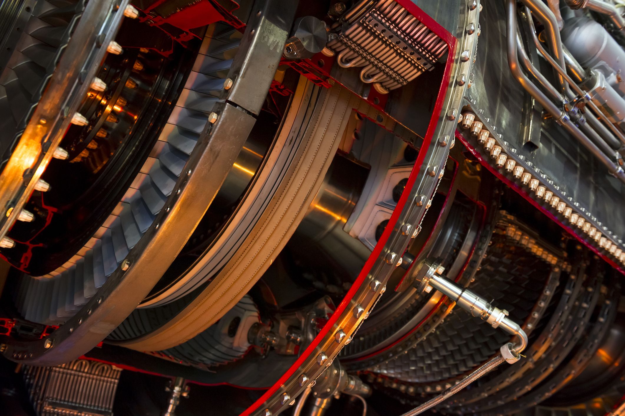 Hegazkinen motor eta turbinen osagaiak diseinatu eta fabrikatzen ditu WECek | Argazkia: iStock