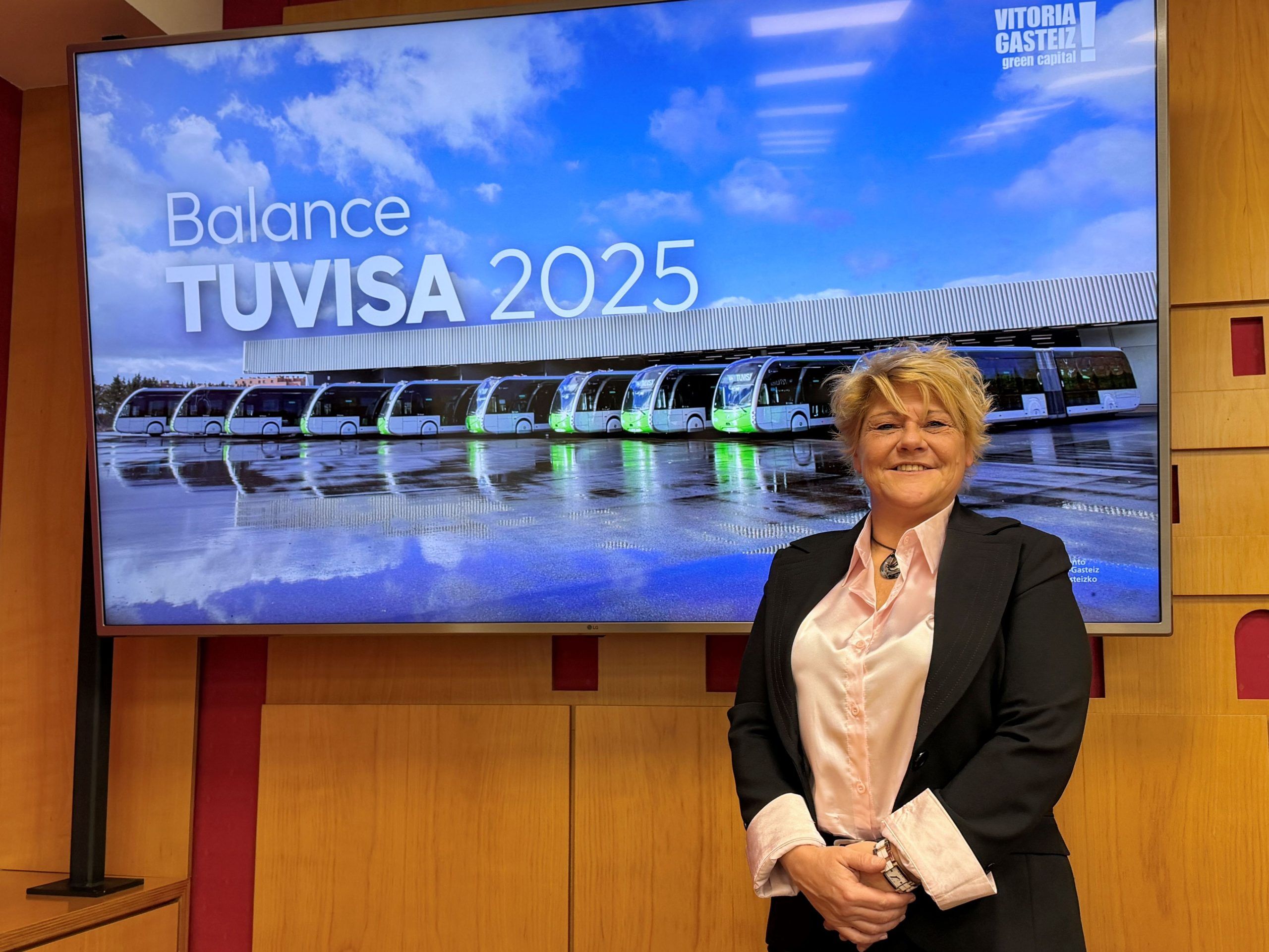 Izaskun Reyes Tuvisako presidentea gaurko agerraldian | Argazkia: Tuvisa Izaskun Reyes Tuvisako presidentea gaurko agerraldian | Argazkia: Tuvisa