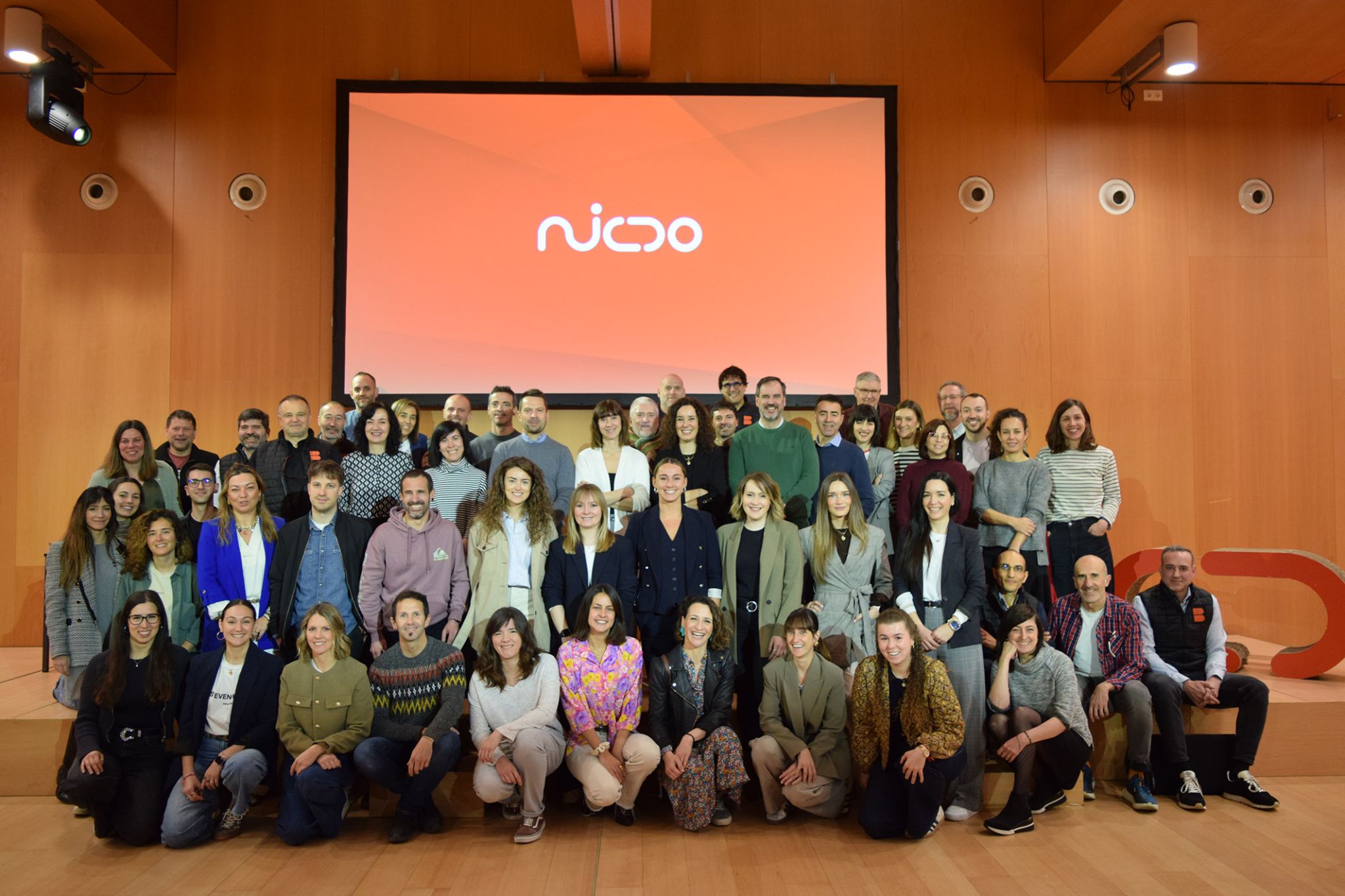 NICDOko taldea, orain urtebete eginiko jarduera baten | Argazkia: NICDO