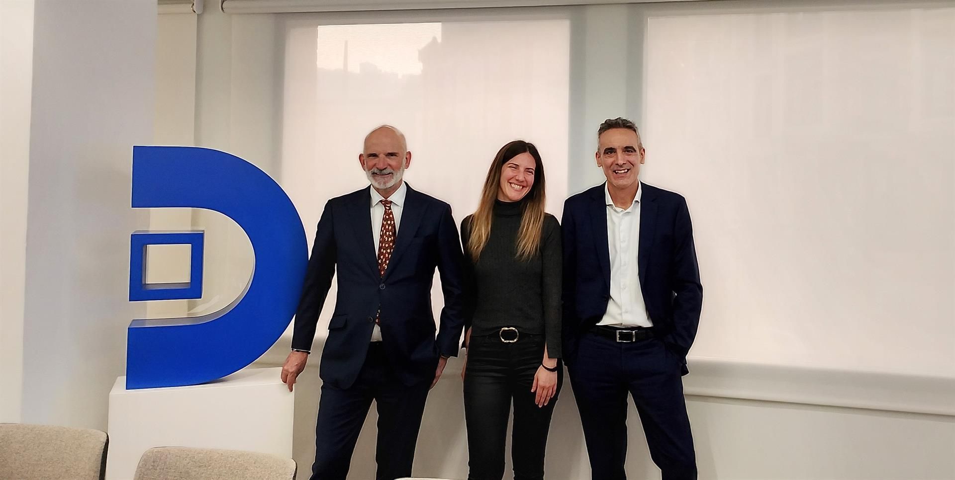 Dominioneko Mikel Barandiaran, Patricia Berjón eta Roberto Tobillas, artxiboko argazki baten| Argazkia: Europa Press Dominioneko Mikel Barandiaran, Patricia Berjón eta Roberto Tobillas, artxiboko argazki baten| Argazkia: Europa Press