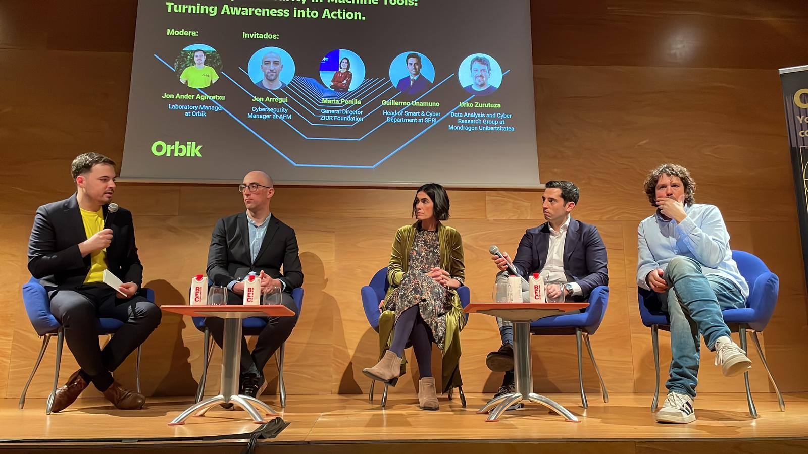 Azelerazio programaren aurkezpena makina erremintaren biurtekoan | Argazkia: Ziur