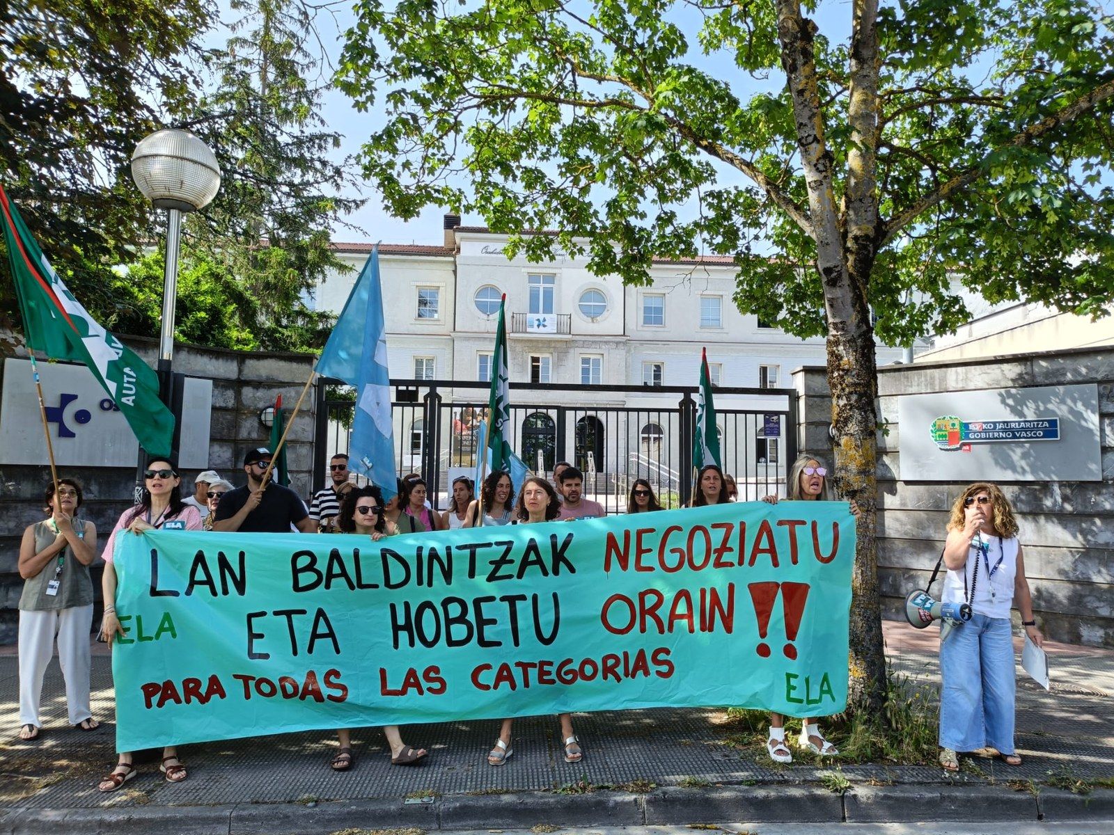 Gasteizen gaur eginiko elkarretaratzea | Argazkia: ELA