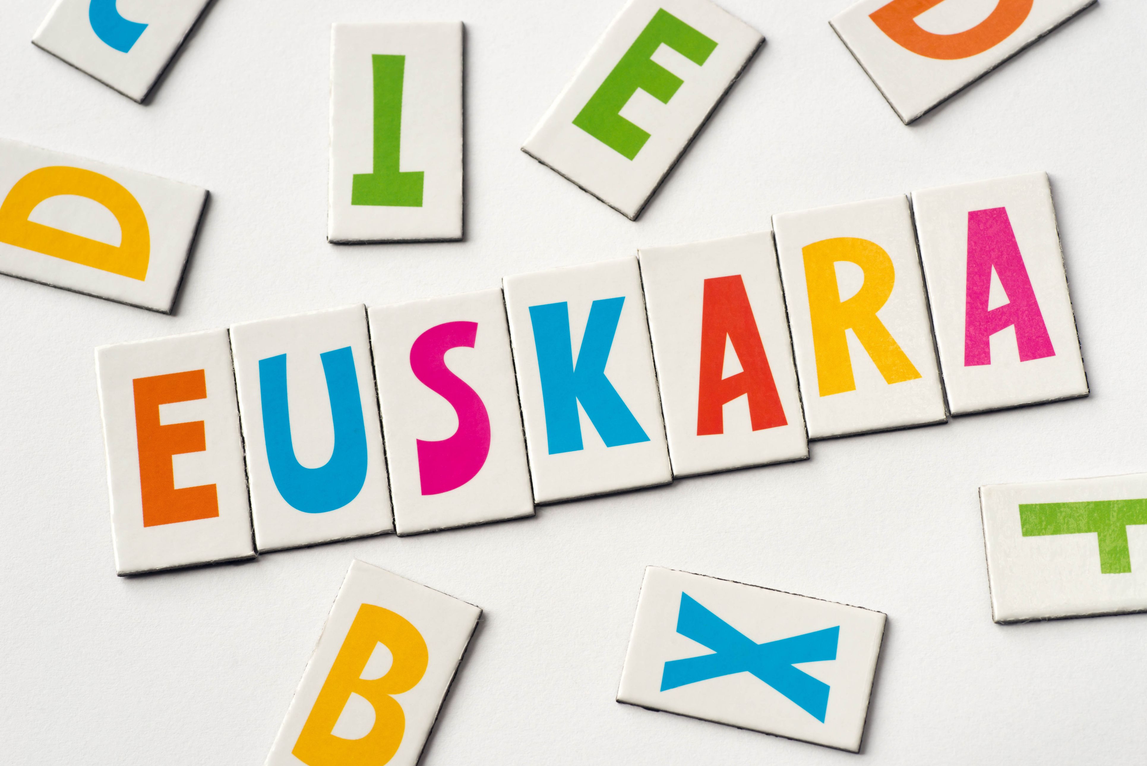 Zergatik bultzatu euskara? Arrazoiak askotarikoak izaten dira | Argazkia: iStock Zergatik bultzatu euskara? Arrazoiak askotarikoak izaten dira | Argazkia: iStock