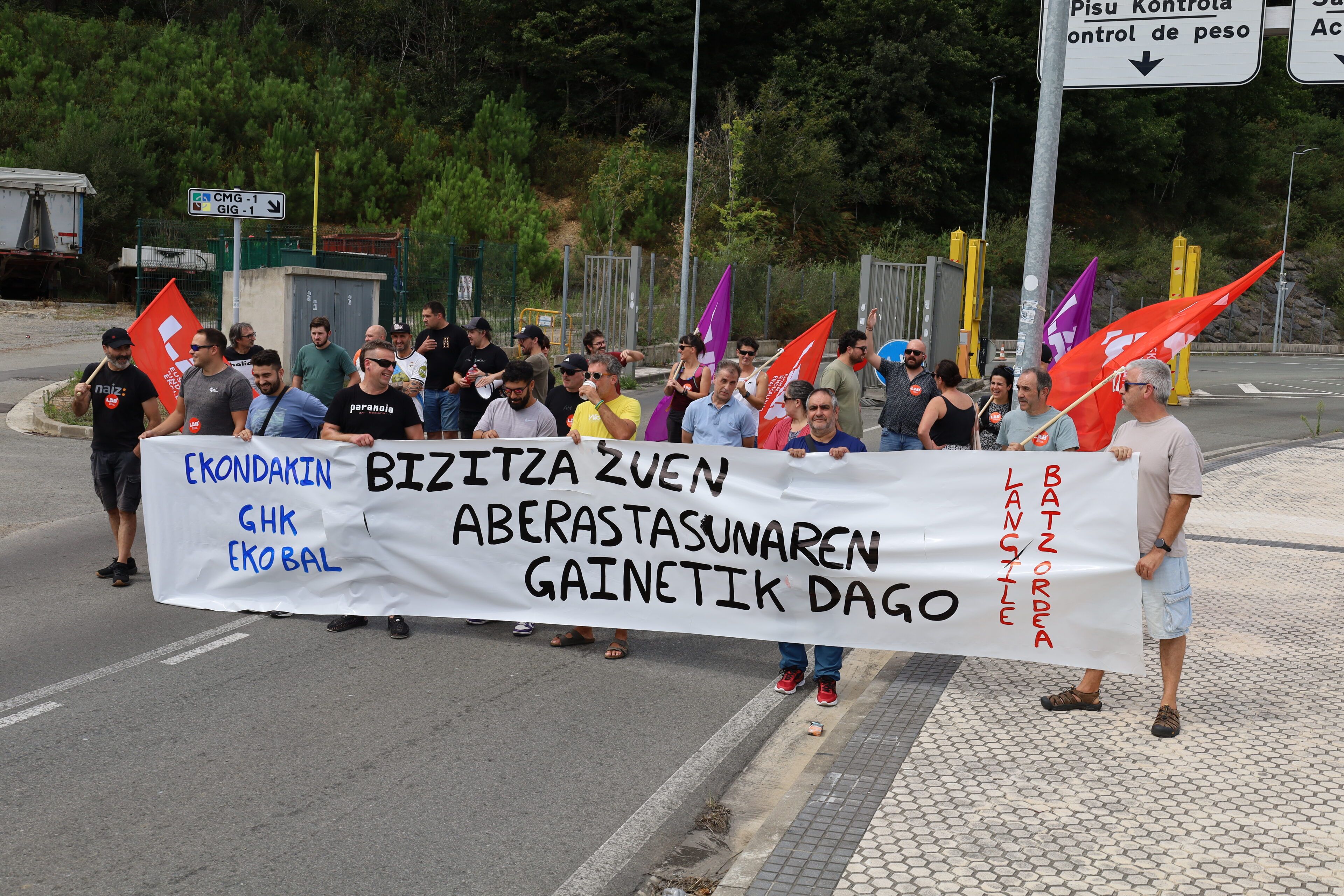 Zubietako erraustegiko langileen mobilizazio bat | Argazkia: LAB