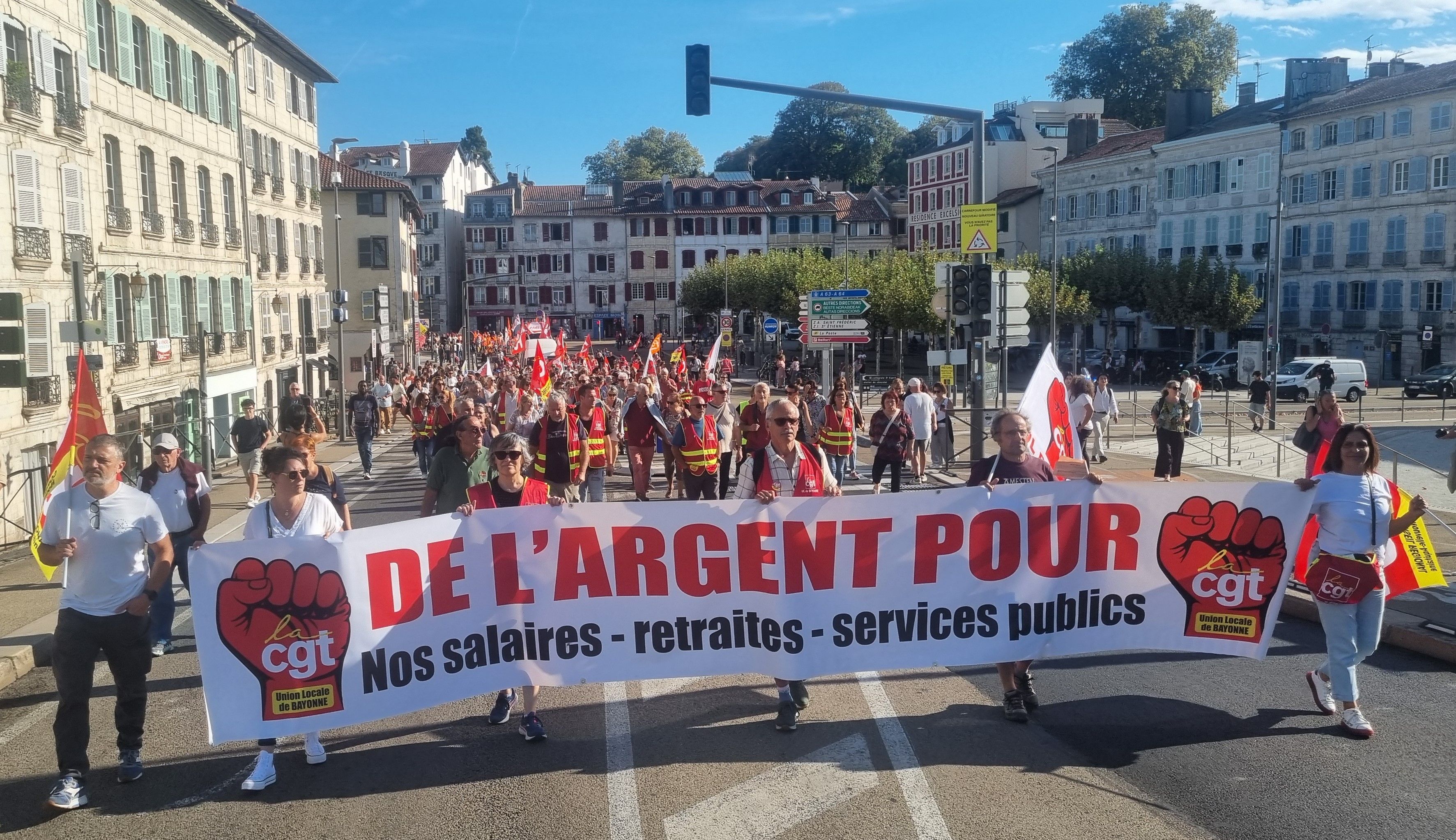 Sindikatuen manifestaldia Baionan | Argazkia: Franck Dolosor Sindikatuen manifestaldia Baionan | Argazkia: Franck Dolosor