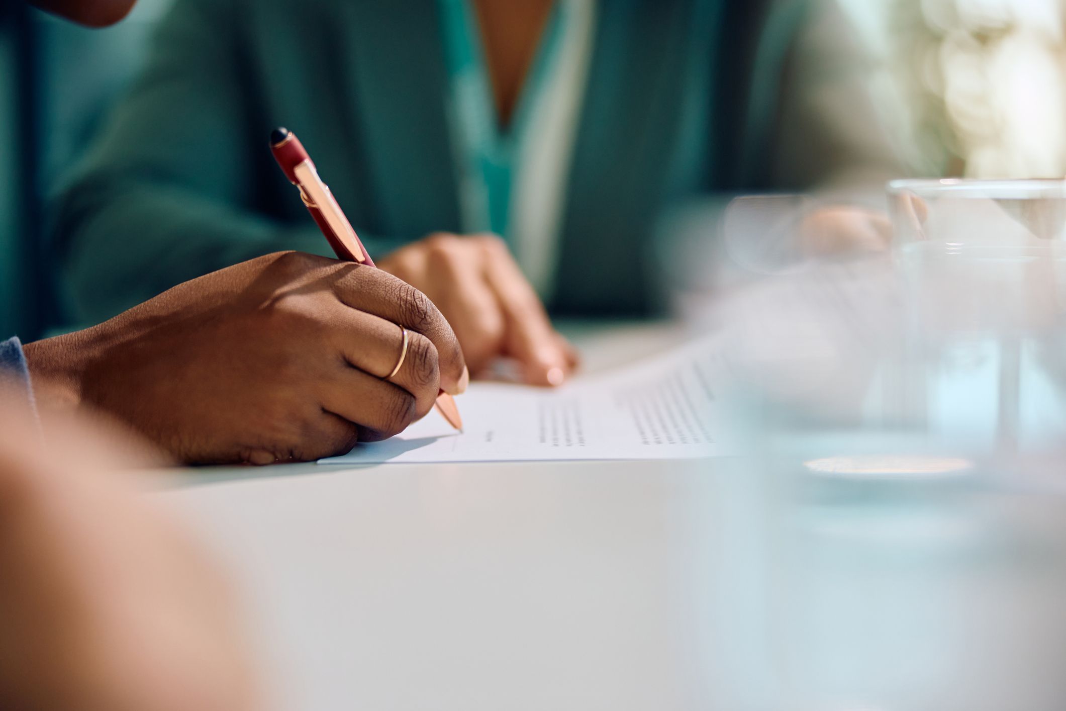 Informazio hori eskuratzeko eskubidea langile berriena zein enpresan lanean daudenena izango da | Argazkia: iStock