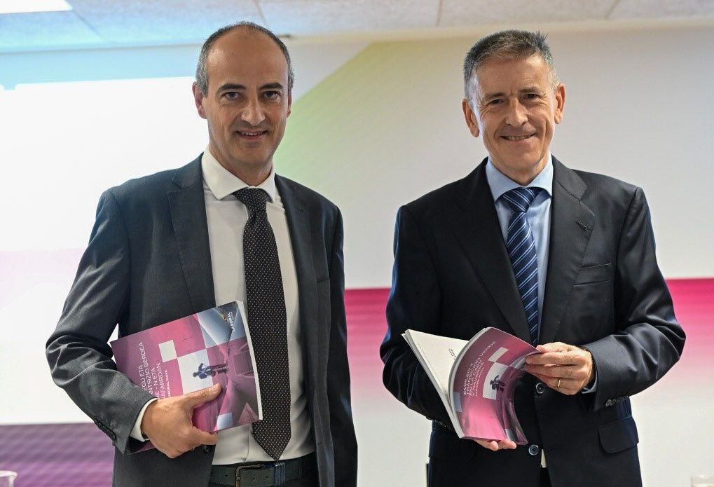 Urgoiti eta Madariaga, atzoko prentsaurrekoan | Argazkia: Laboral Kutxa Urgoiti eta Madariaga, atzoko prentsaurrekoan | Argazkia: Laboral Kutxa