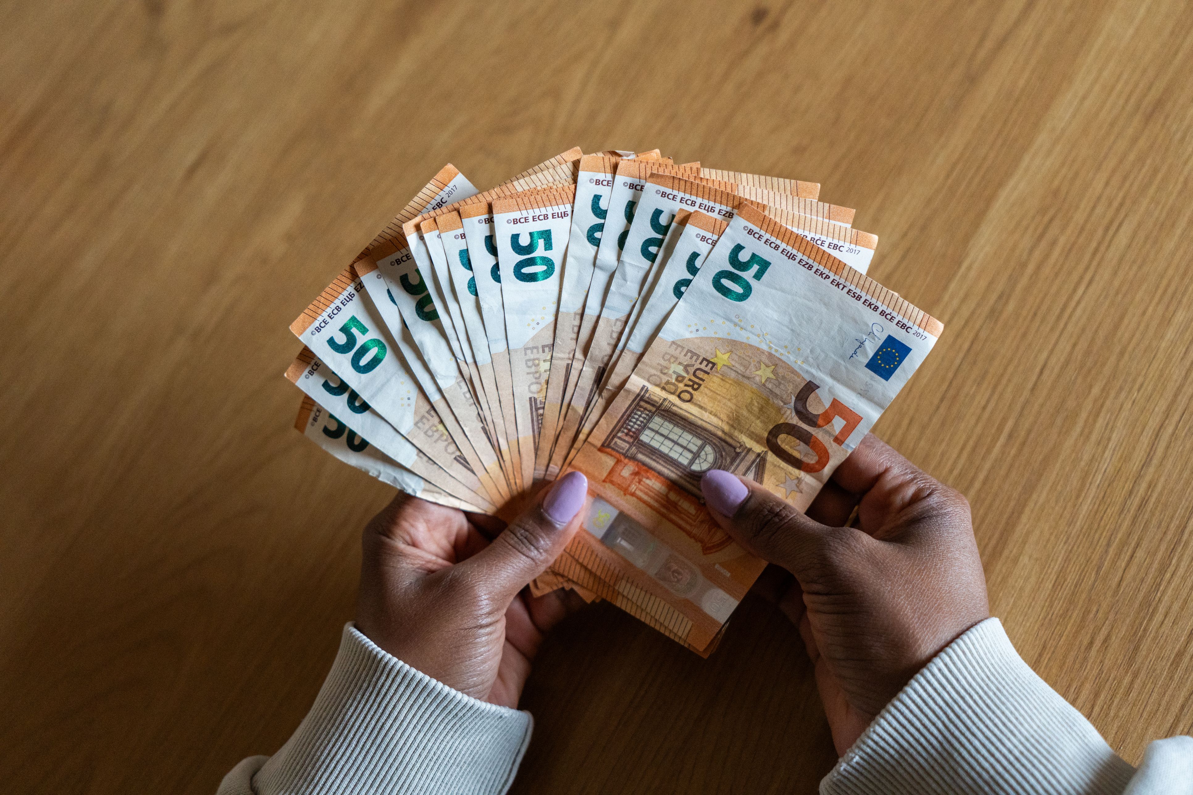 Batez besteko errenta pertsonala %7,2 handitu zen urtetik urtera | Argazkia: iStock Batez besteko errenta pertsonala %7,2 handitu zen urtetik urtera | Argazkia: iStock