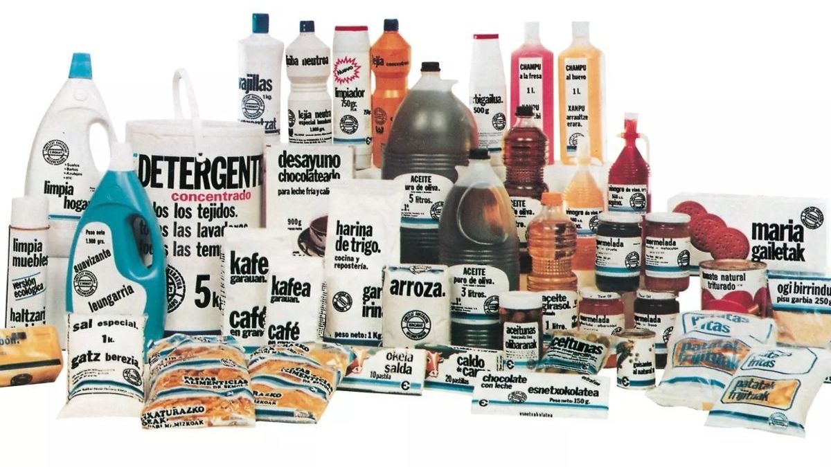 Eroskik merkaturatutako lehen marka zuriko produktuak | Argazkia: Eroski Eroskik merkaturatutako lehen marka zuriko produktuak | Argazkia: Eroski
